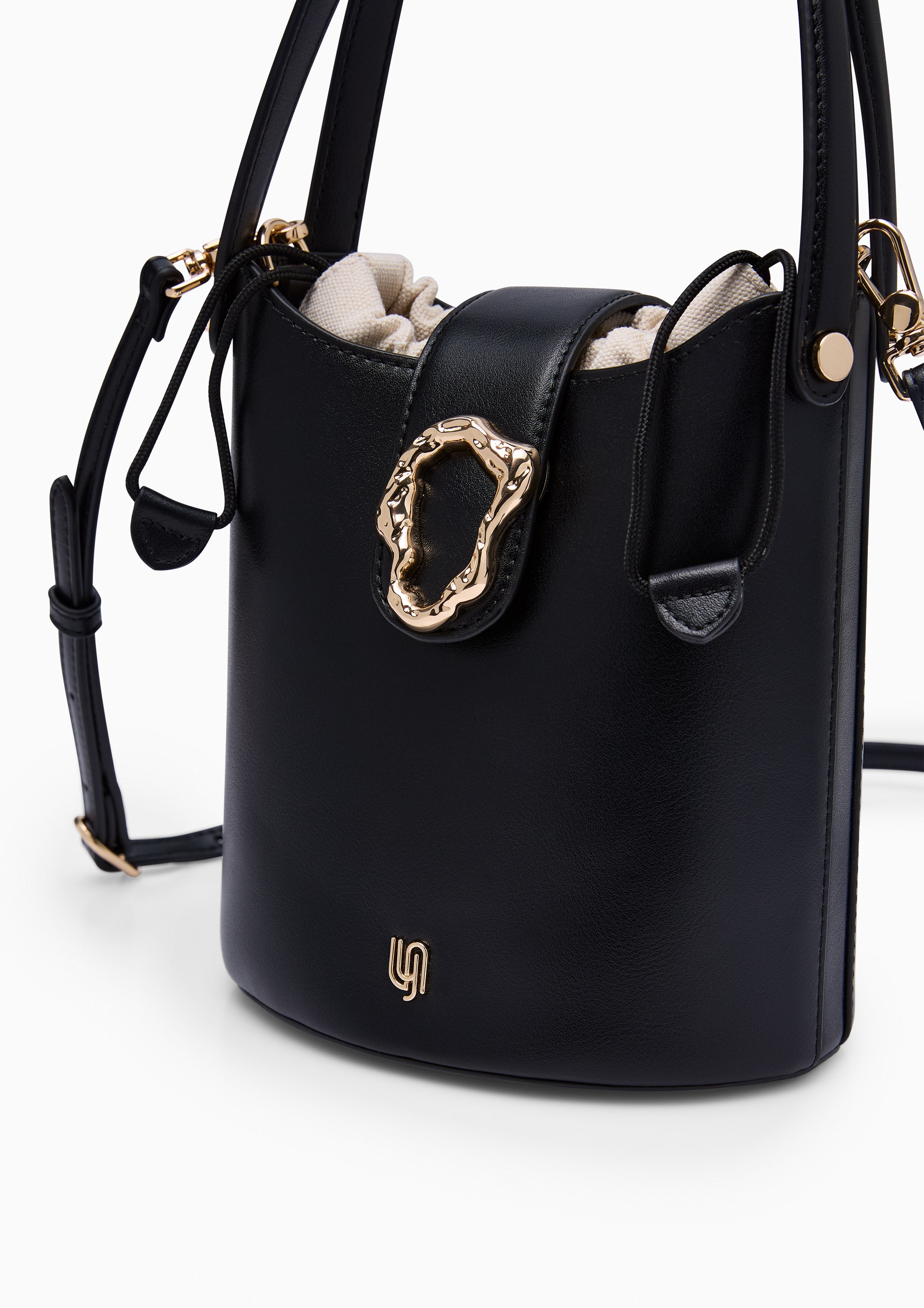 Vary Infinite  Bucket Bag - Black