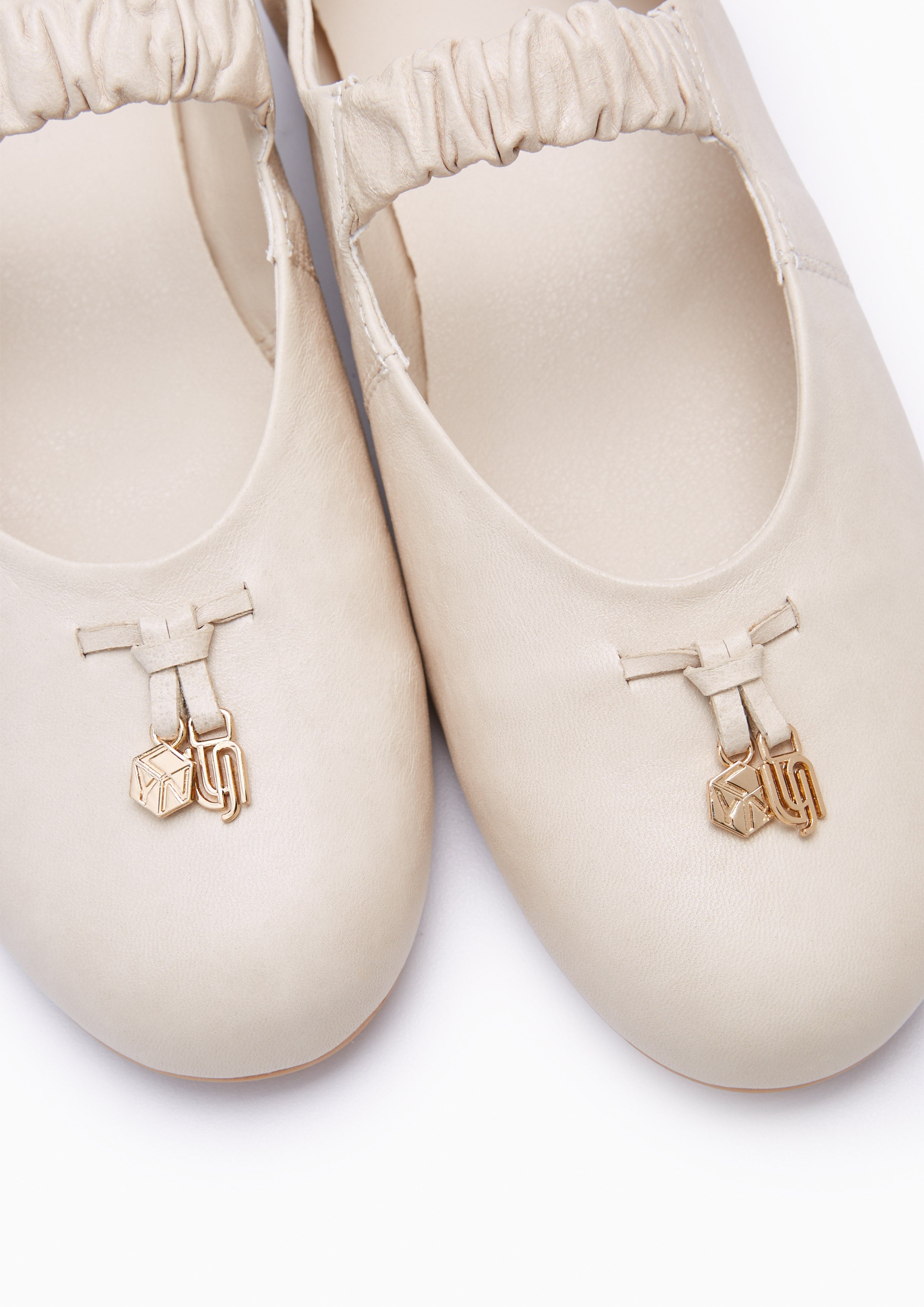 Mocha Infinite Flats And Sandals - Ivory