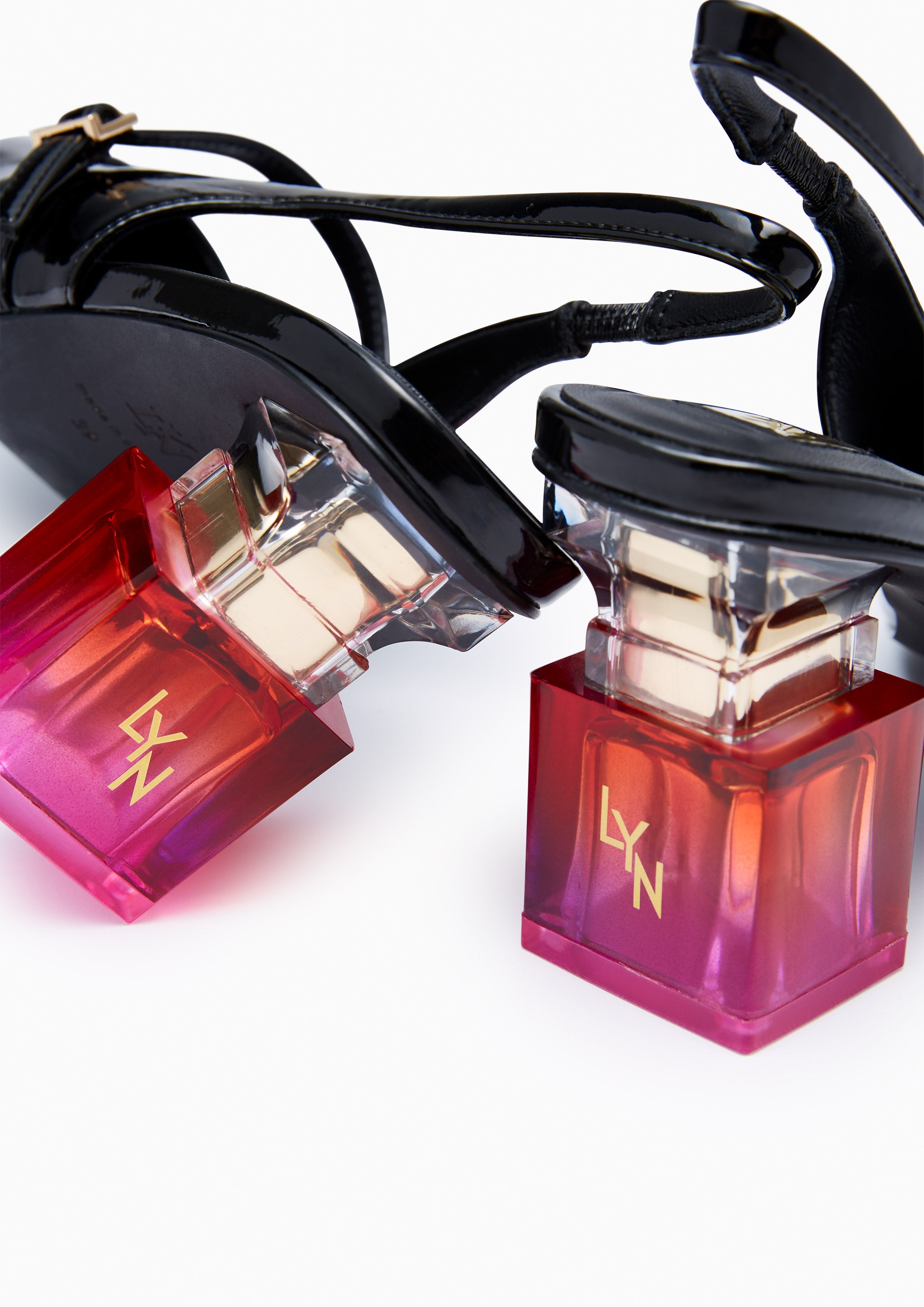 Tash Flats And Sandals - Black