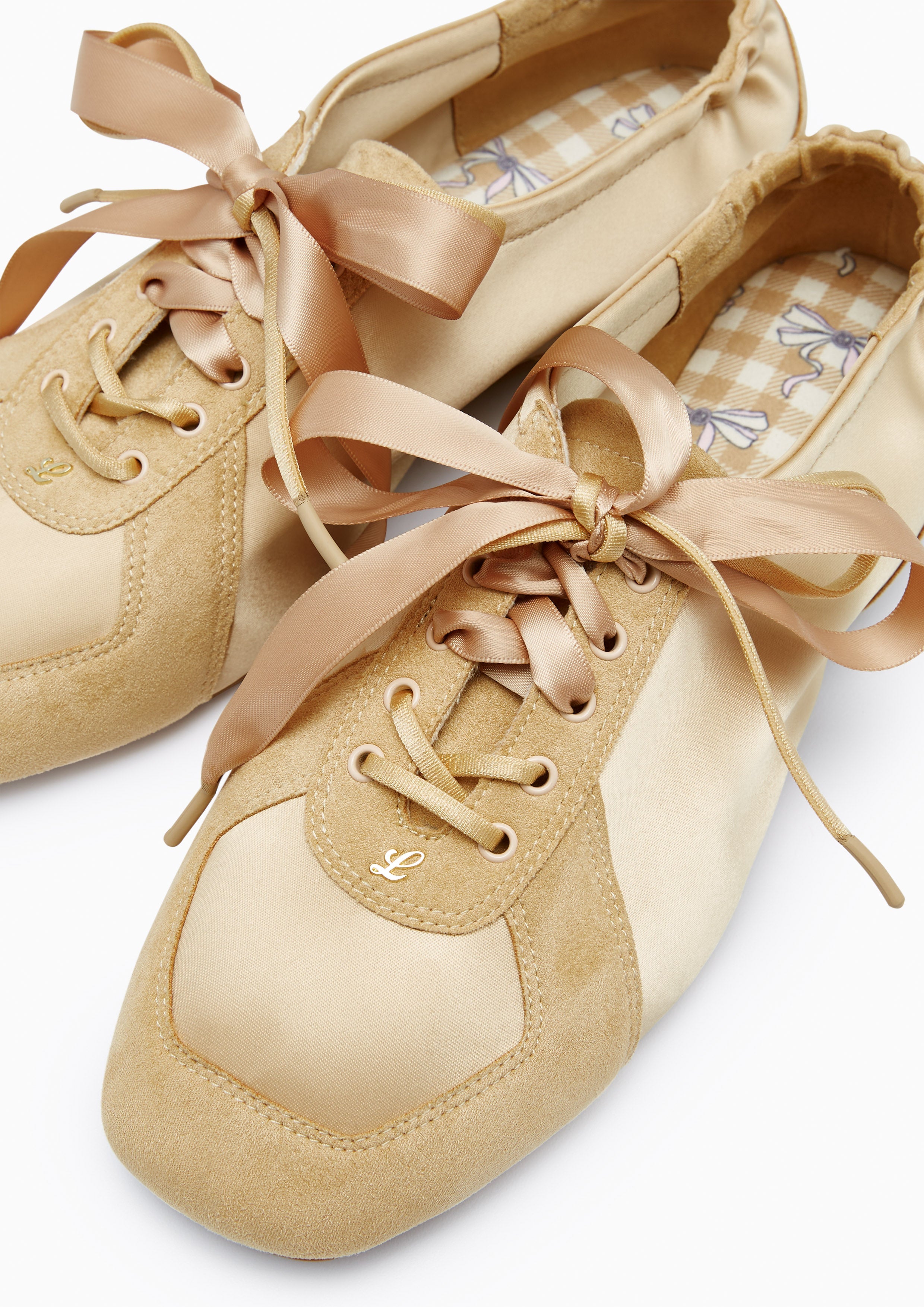 Puffe Sneakers - Dark Beige