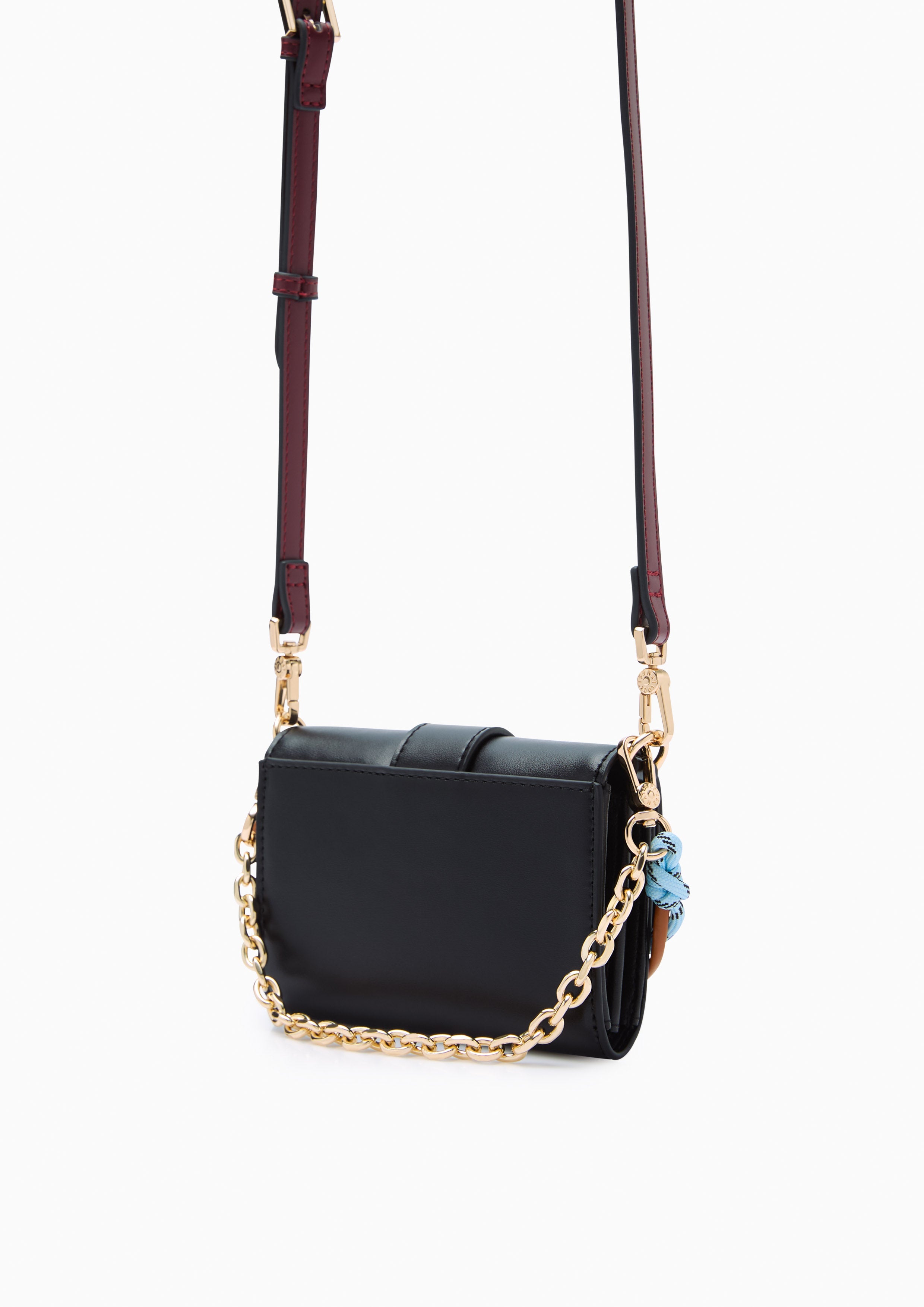 Re-Edit Explore Short  Wallets On Chain - Black