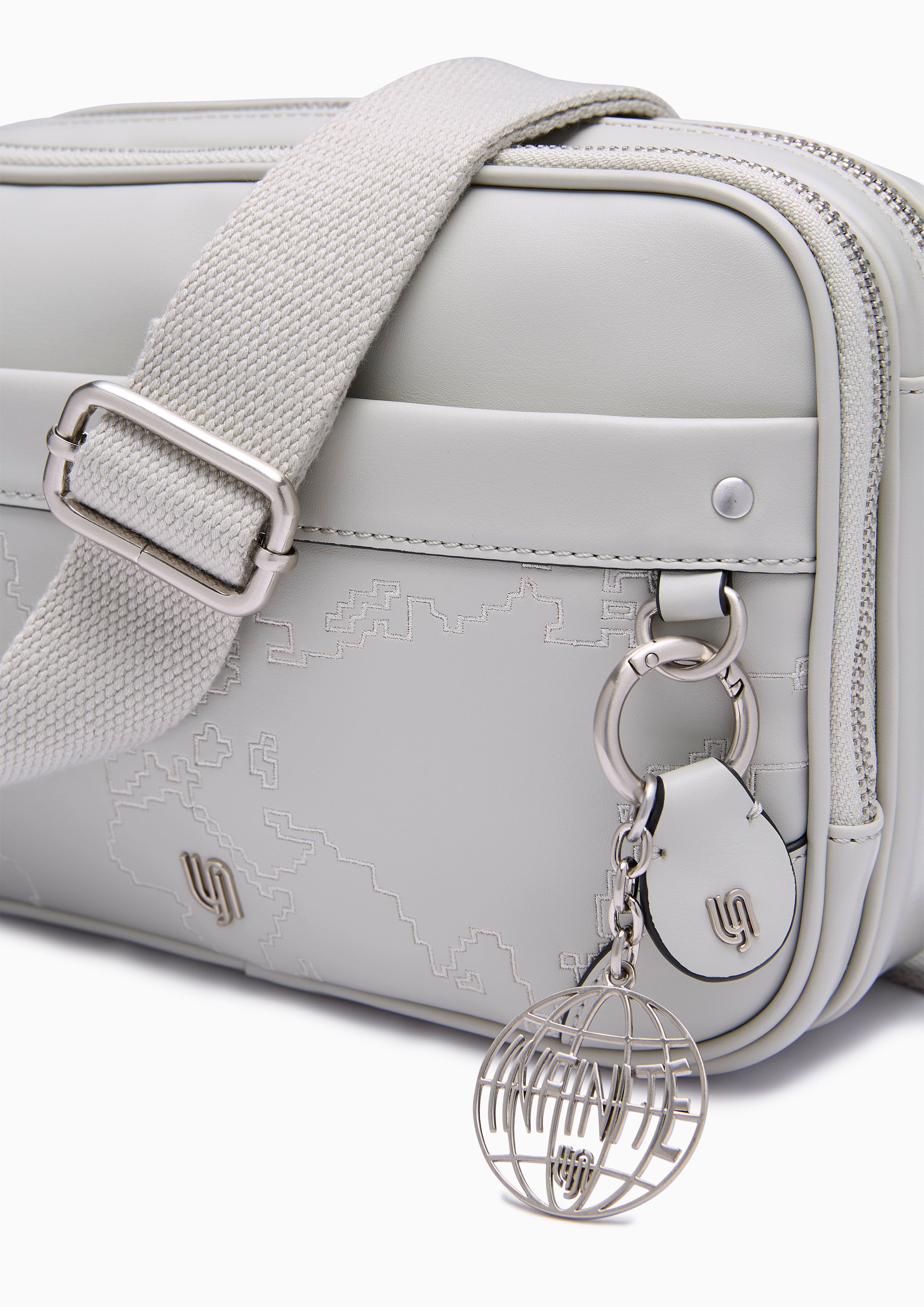 Atlas Infinite  M Crossbody Bag - Light Grey