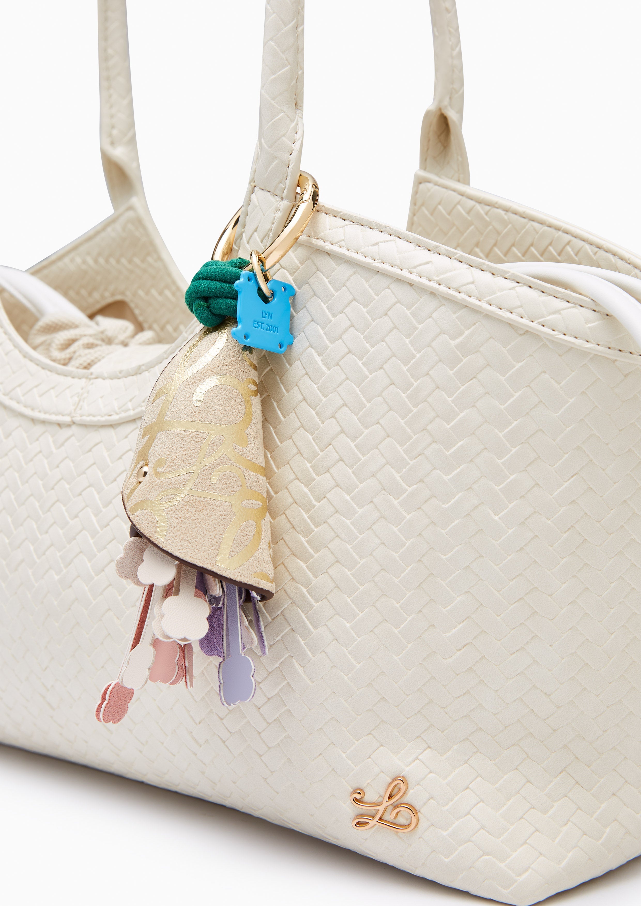 Snappy Handle M Handbag - Off-White