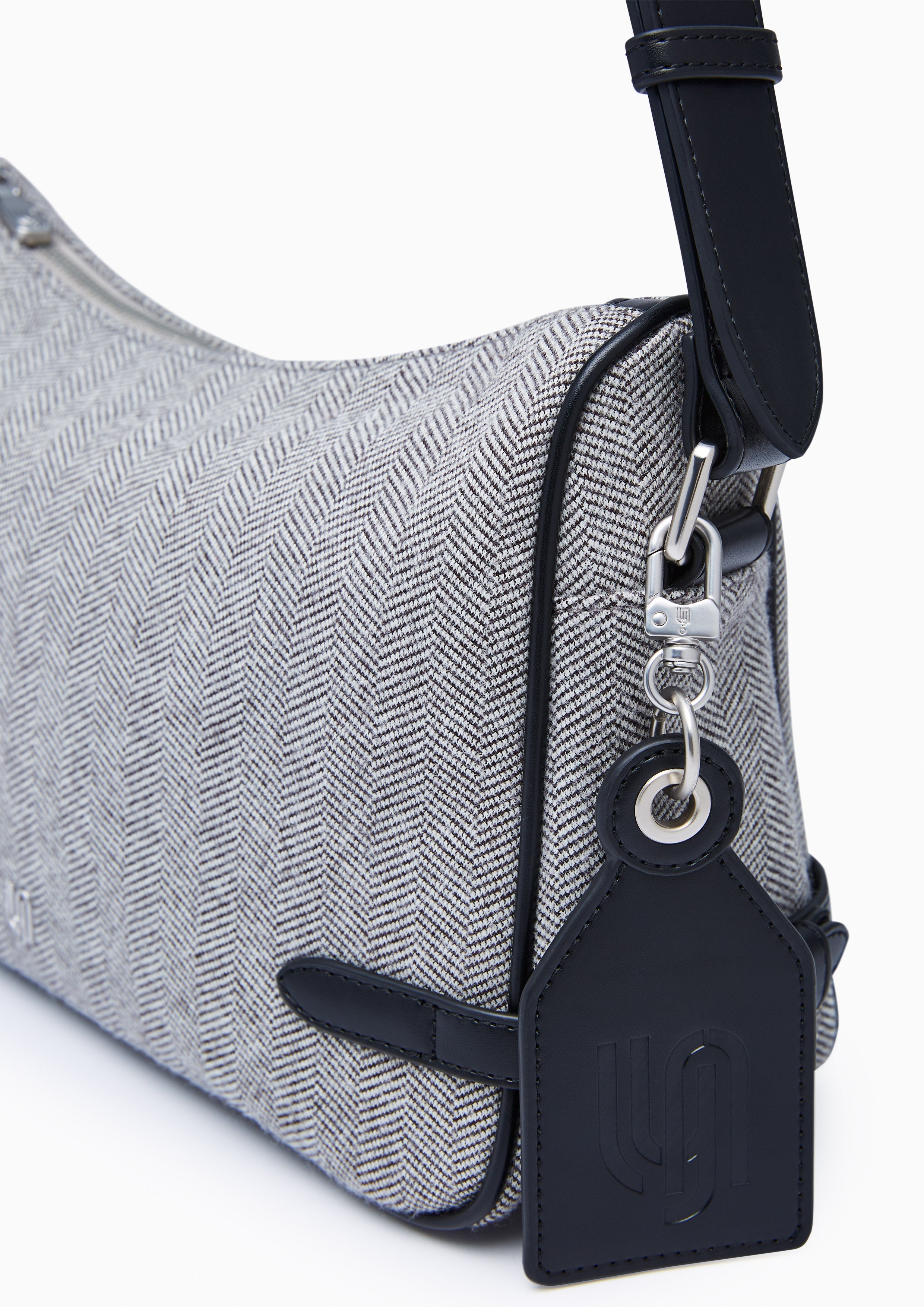 Othello Infinite  M Shoulder Bag - Black