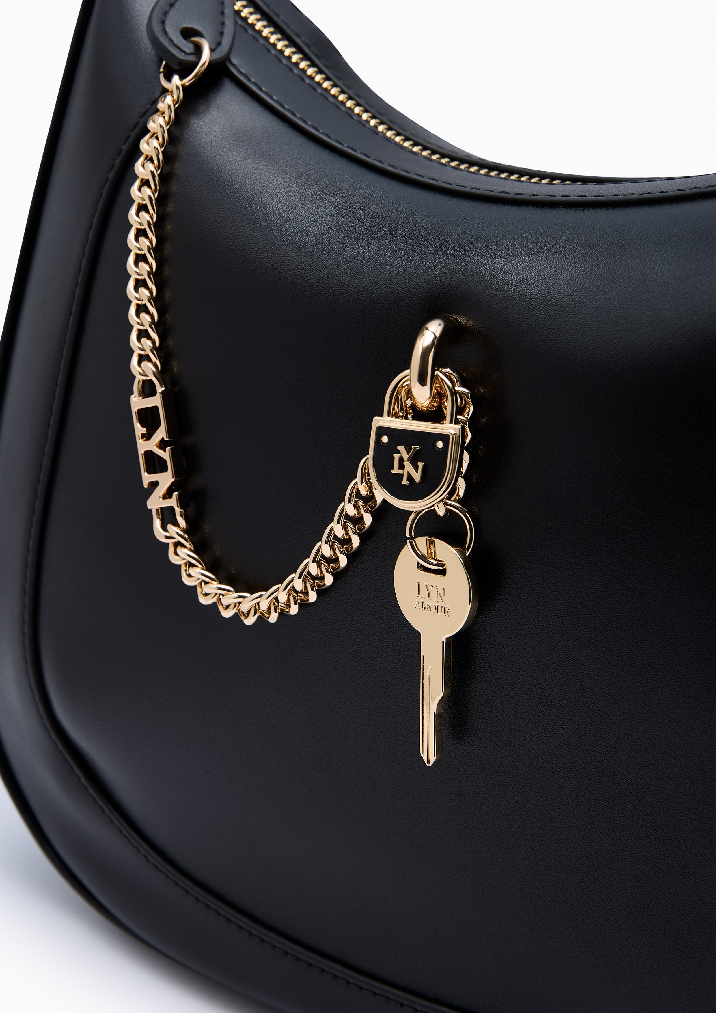 Miley  M Shoulder Bag - Black