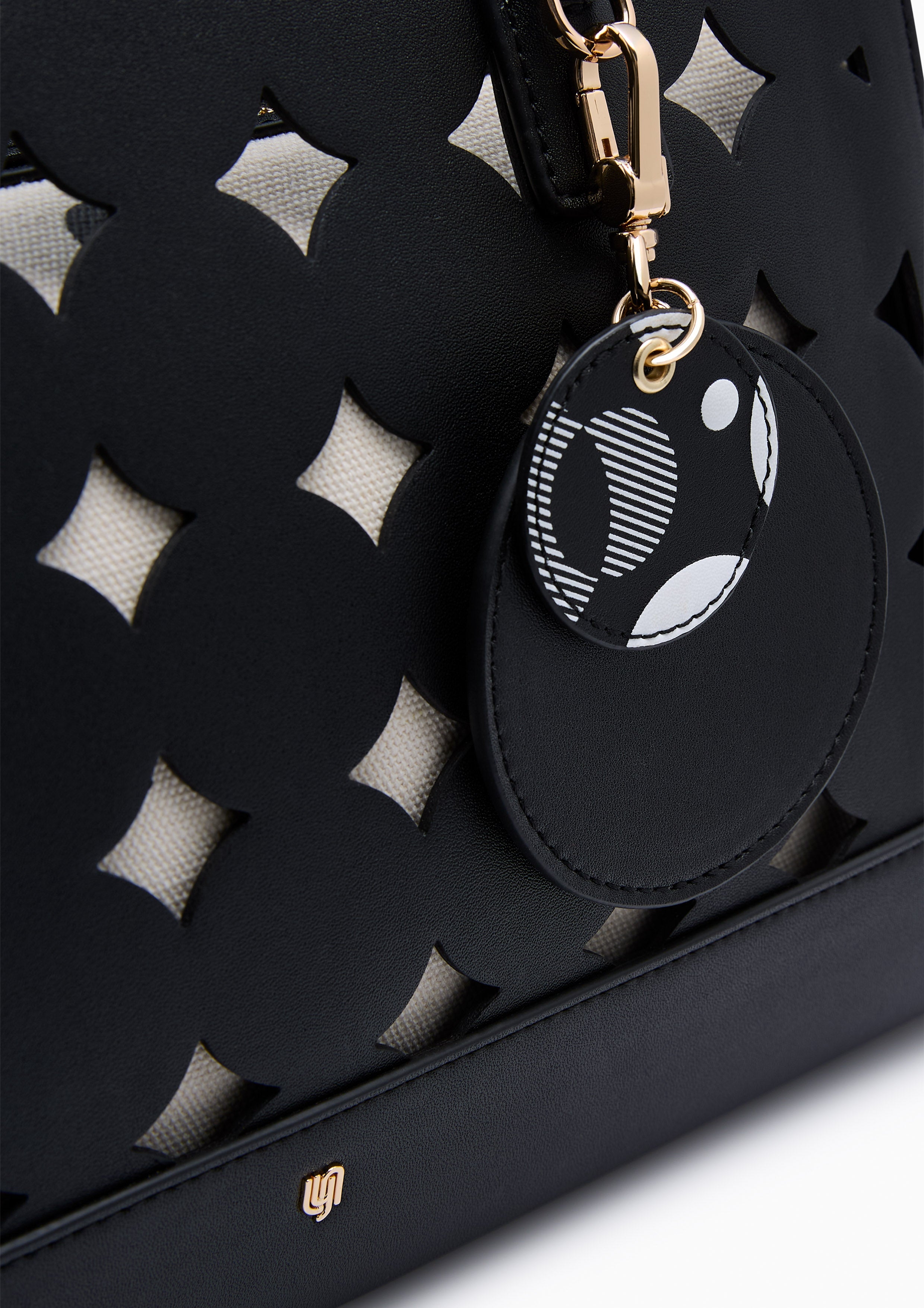 Abeny Infinite  L Tote Bag - Black