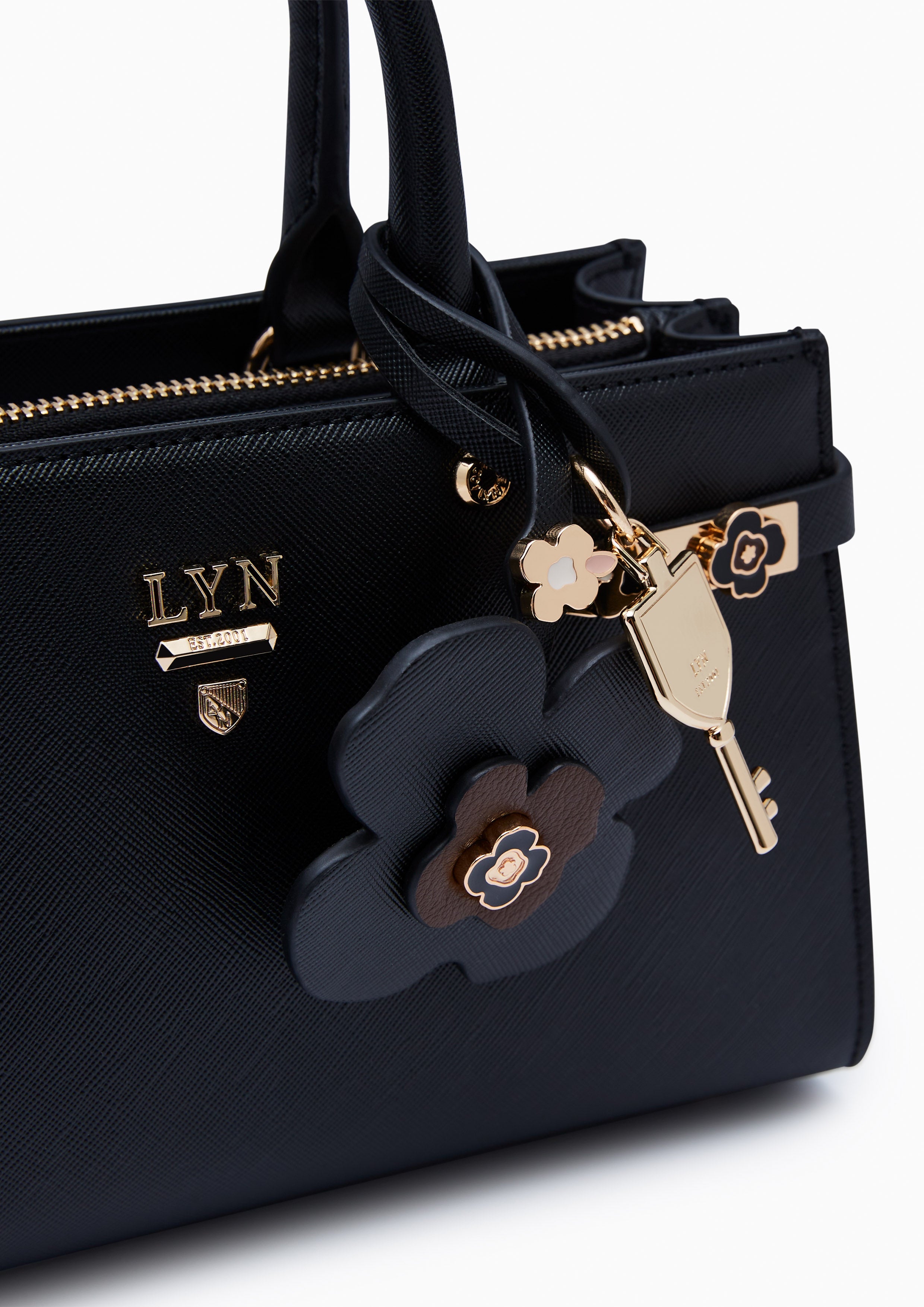 Poppy Fineness Long M Handbag - Black