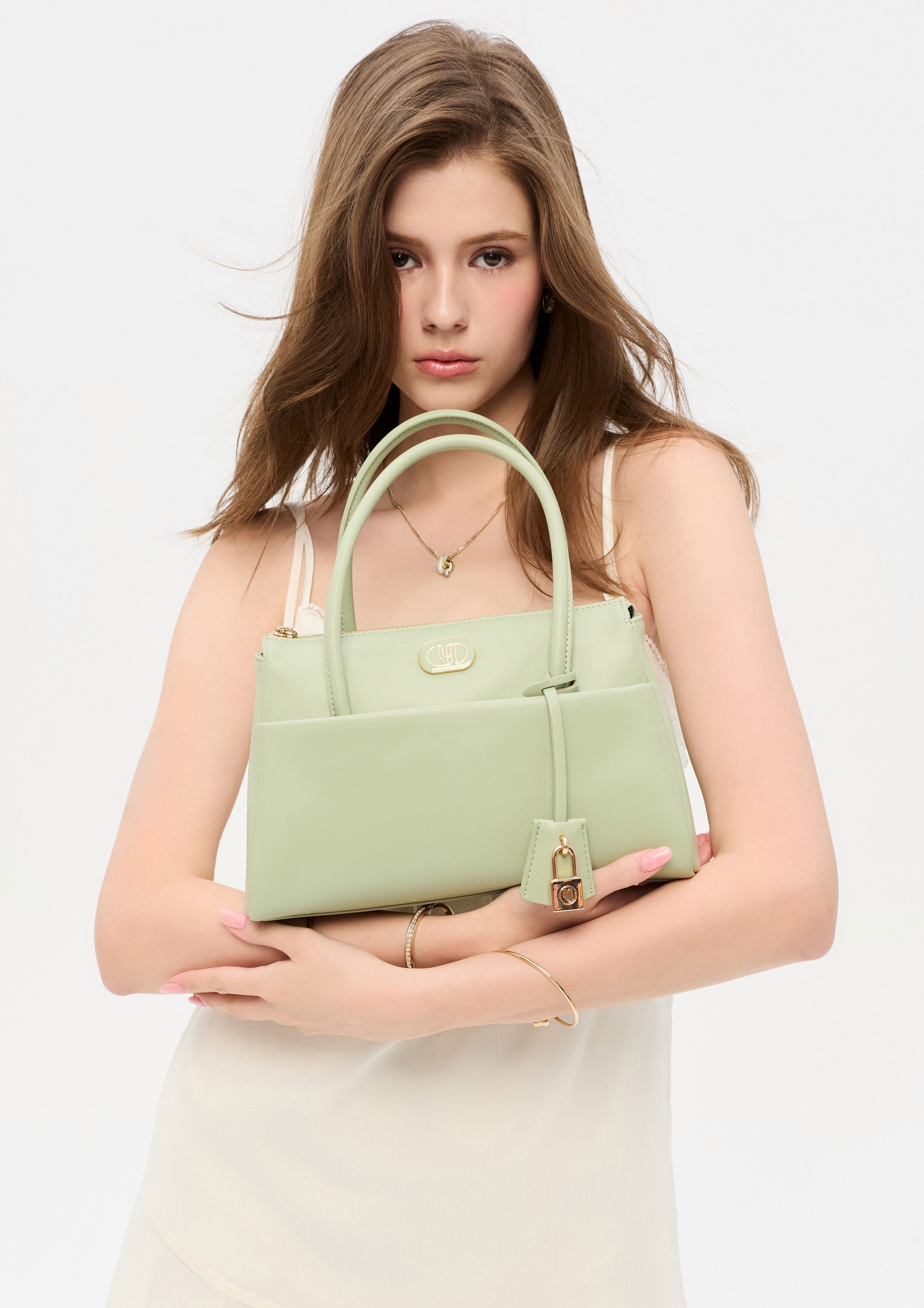 Ember Top Handle M Handbag - Green