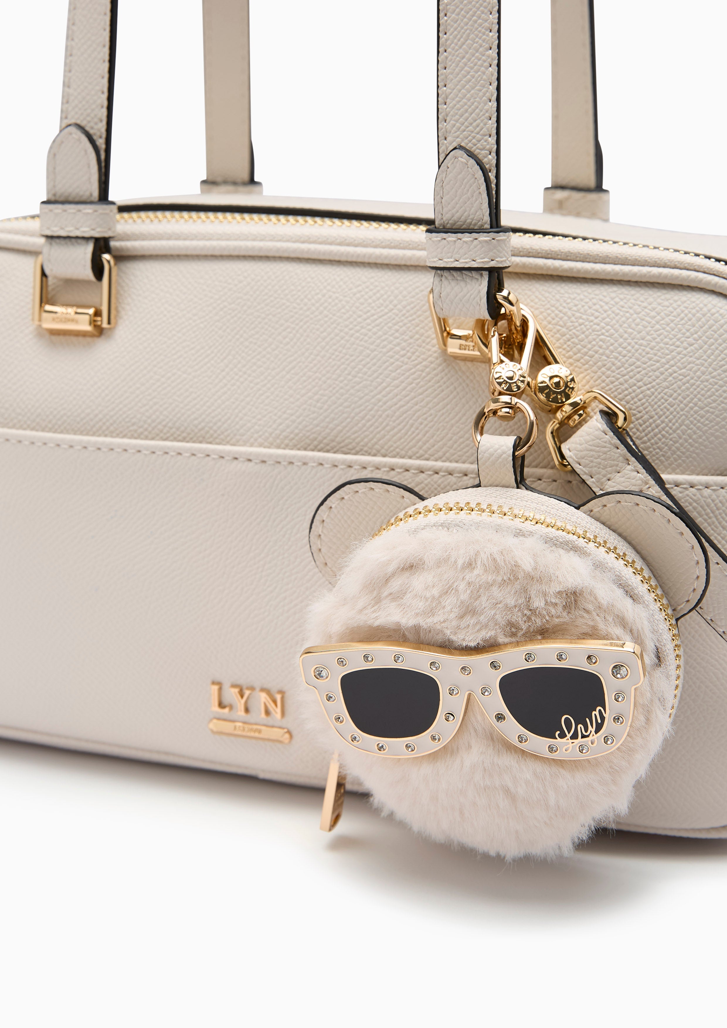Betzy Double  M Shoulder Bag - Off-White