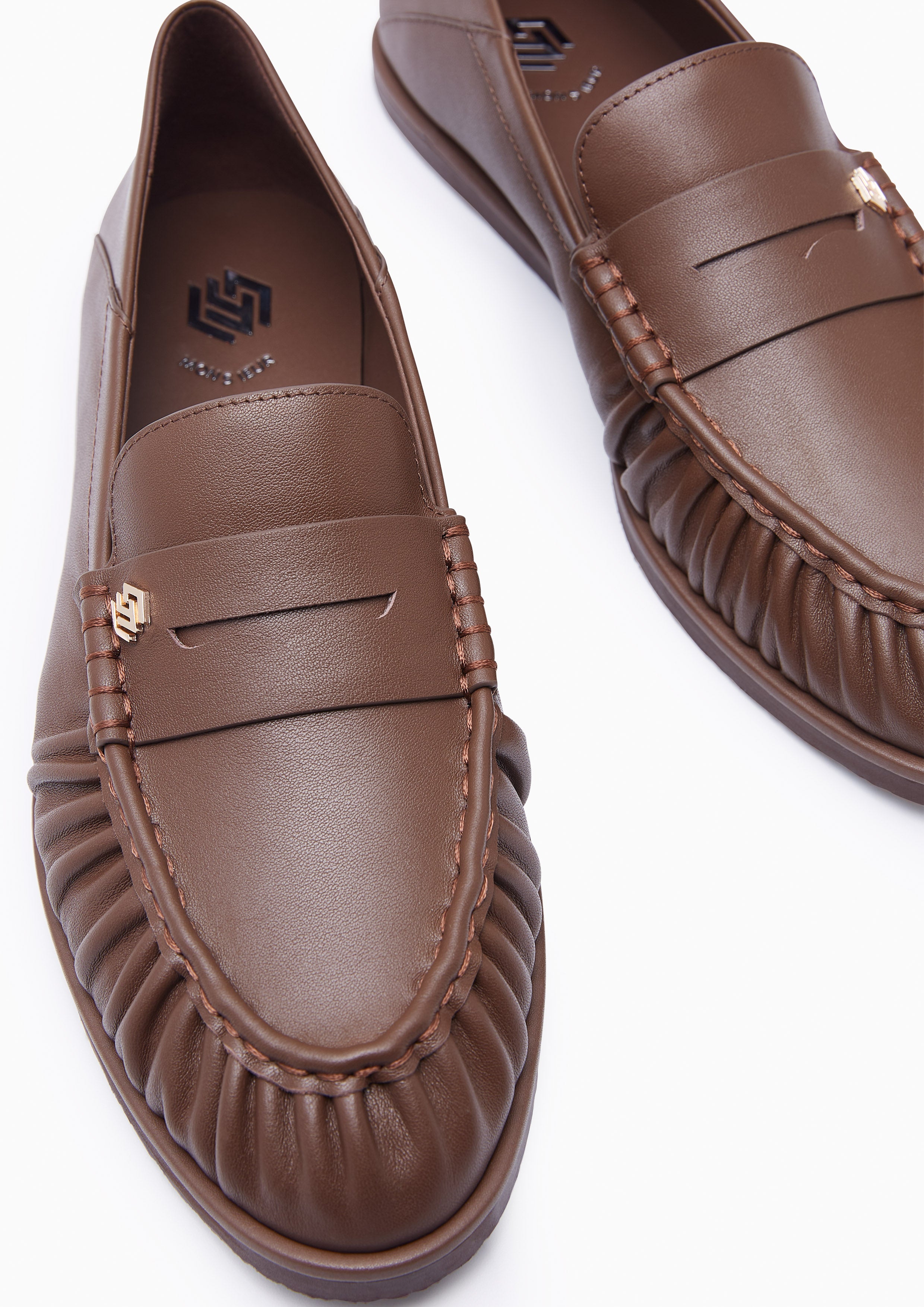 Duke Infinite Flats And Sandals - Dark Brown