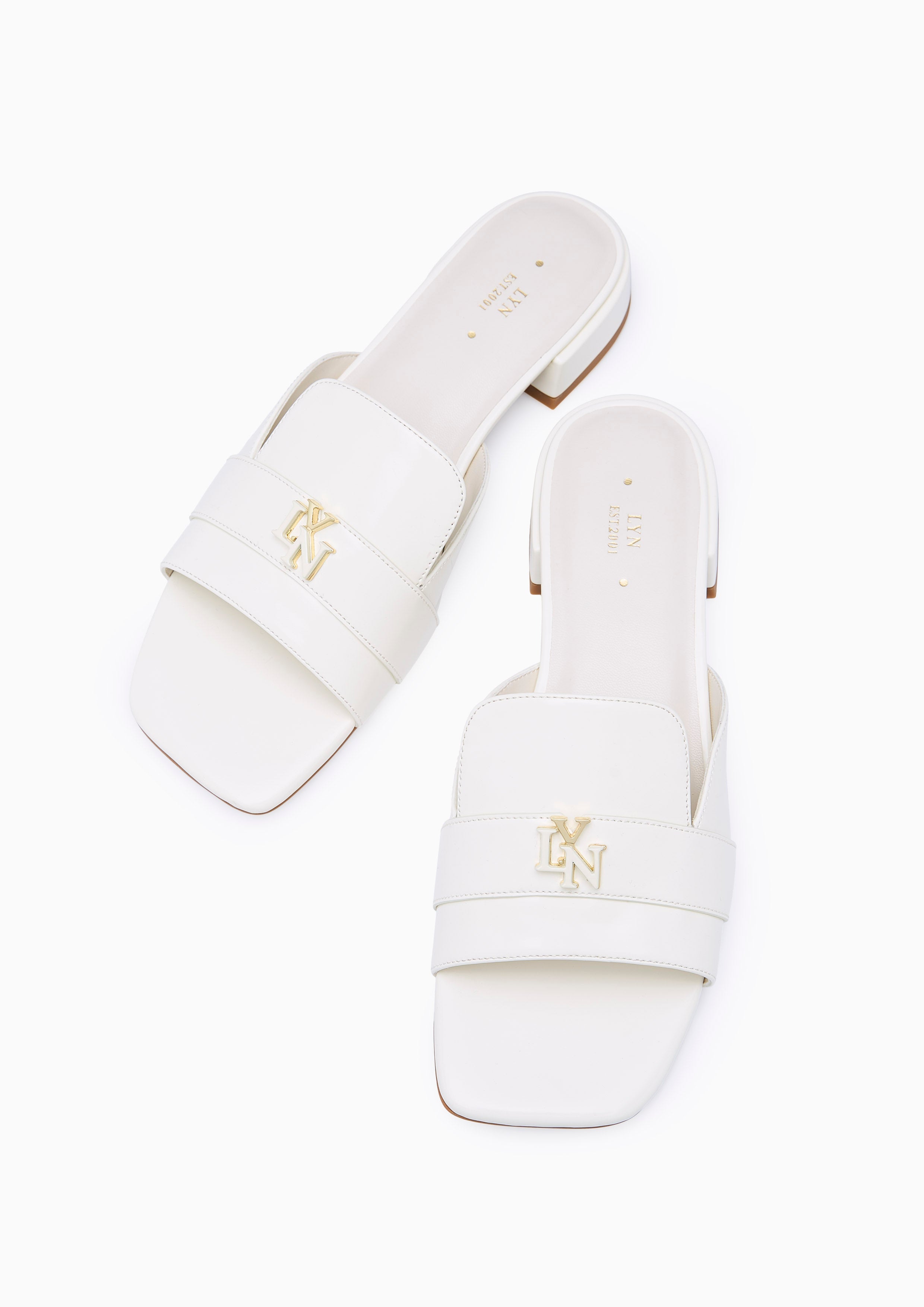 Heidi Sandal Flats And Sandals - Ivory