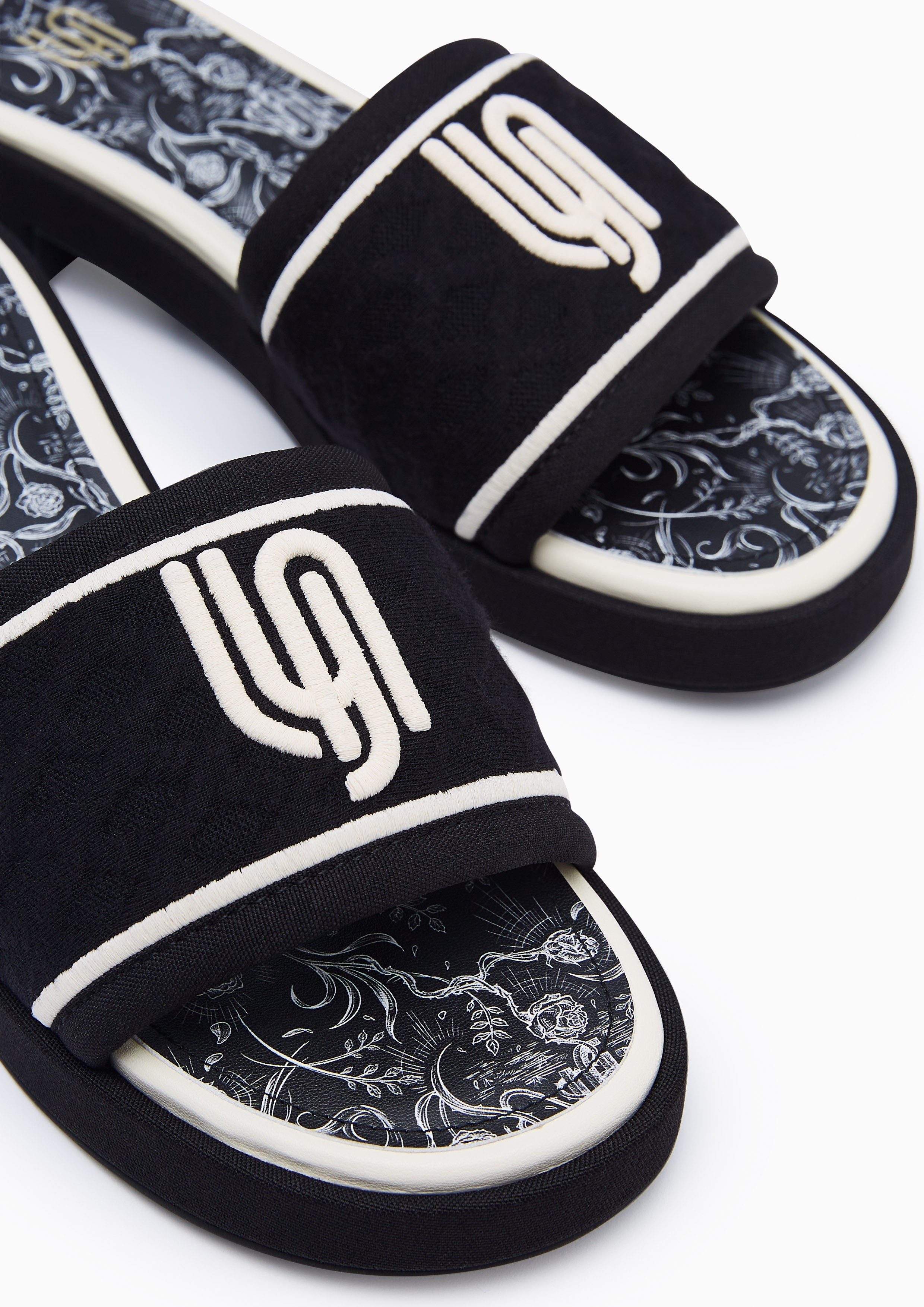 Maiden Flatform Infinite Flats And Sandals - Black