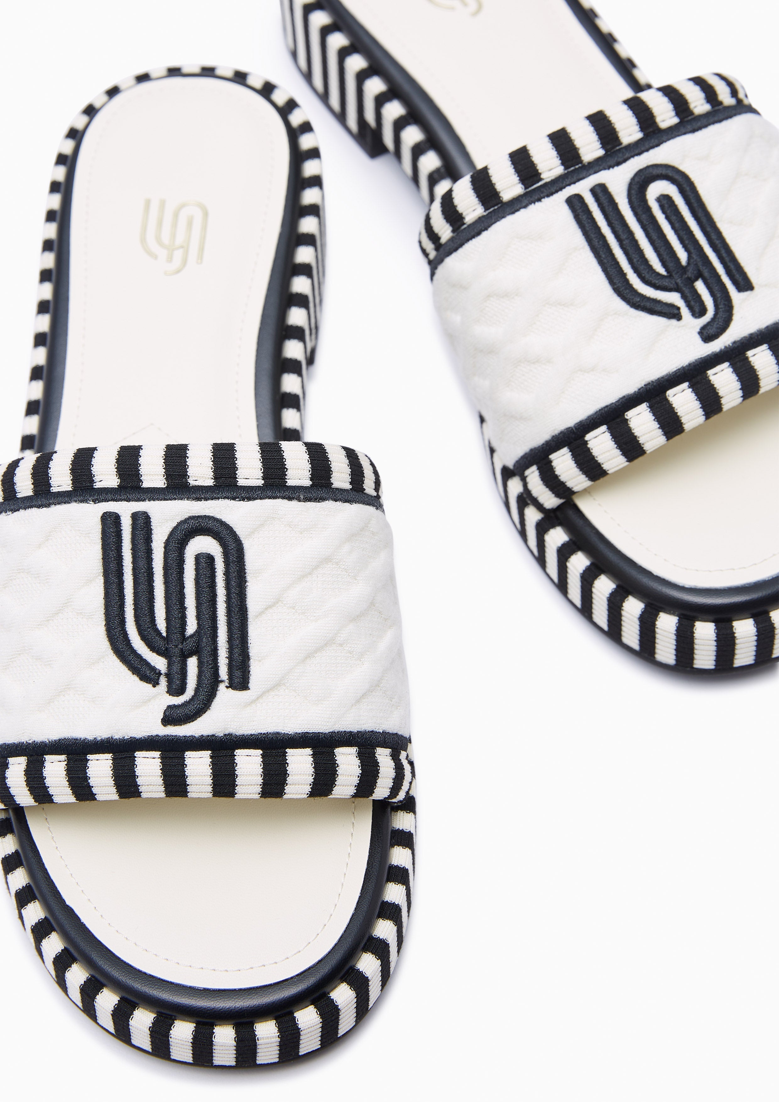 Maiden Flatform Infinite Flats And Sandals - Off-White