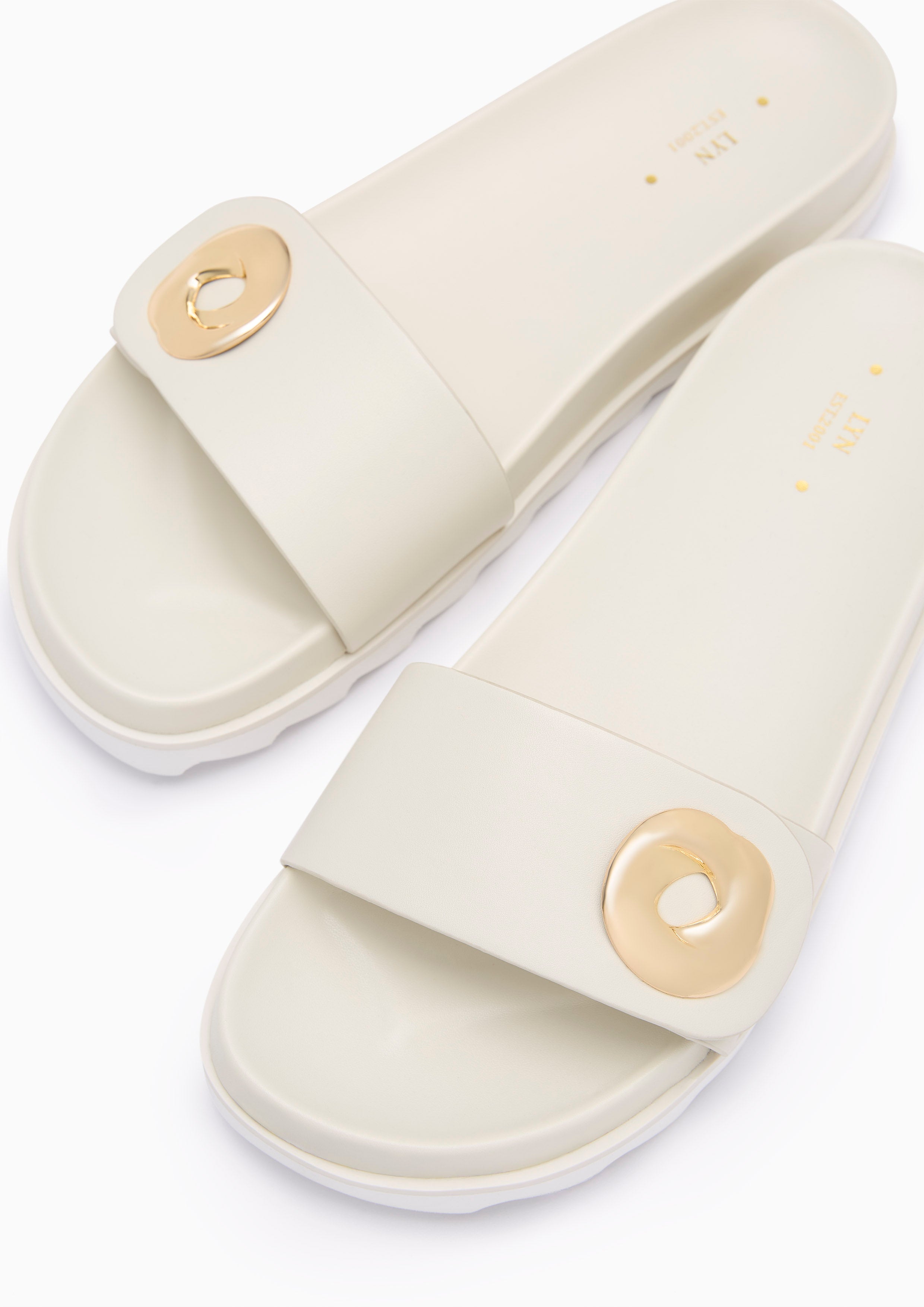 Lay Flats And Sandals - Off-White