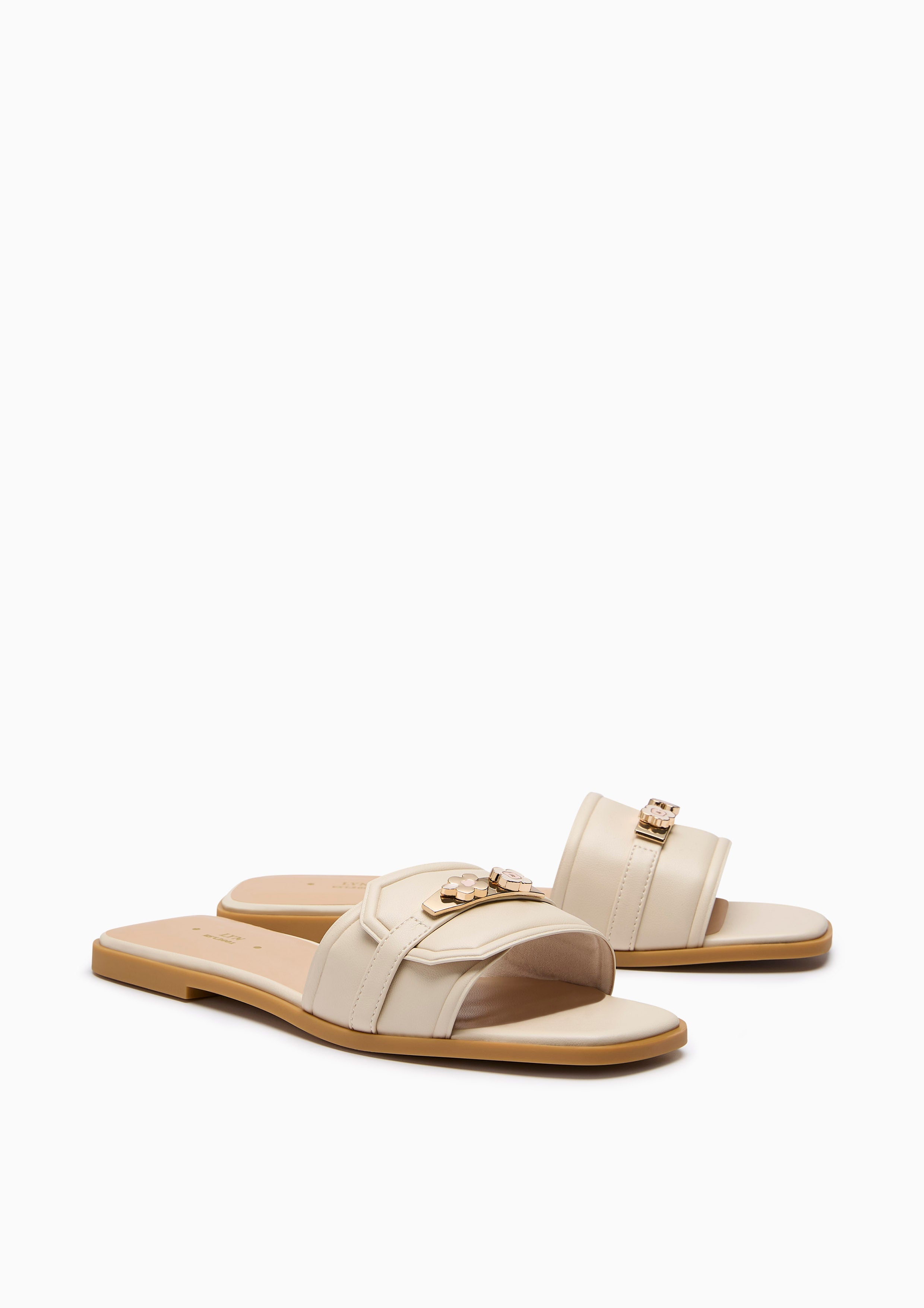 Master Poppy Flats And Sandals - Ivory