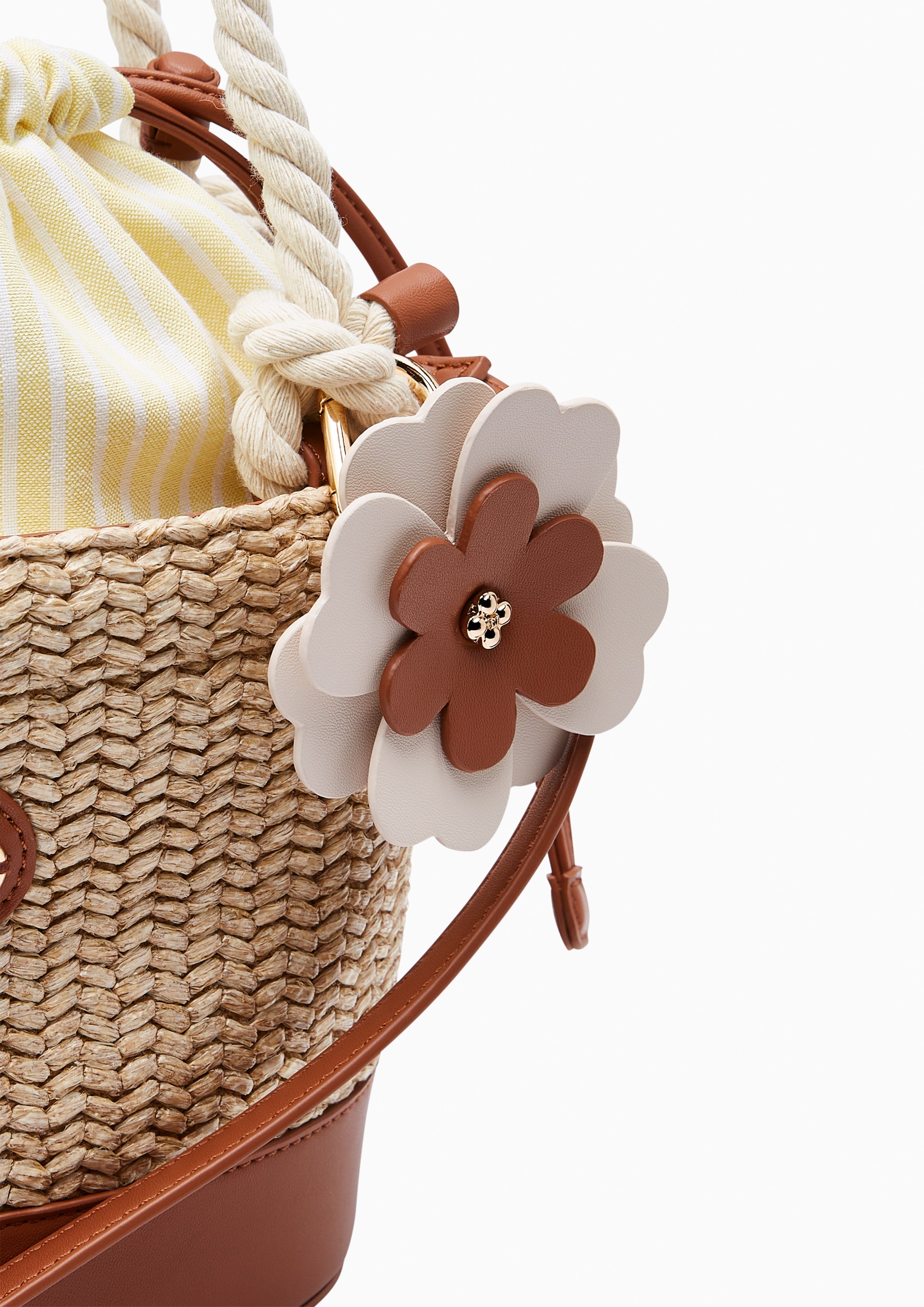 Ta-Ke Bucket Bucket Bag - Tan