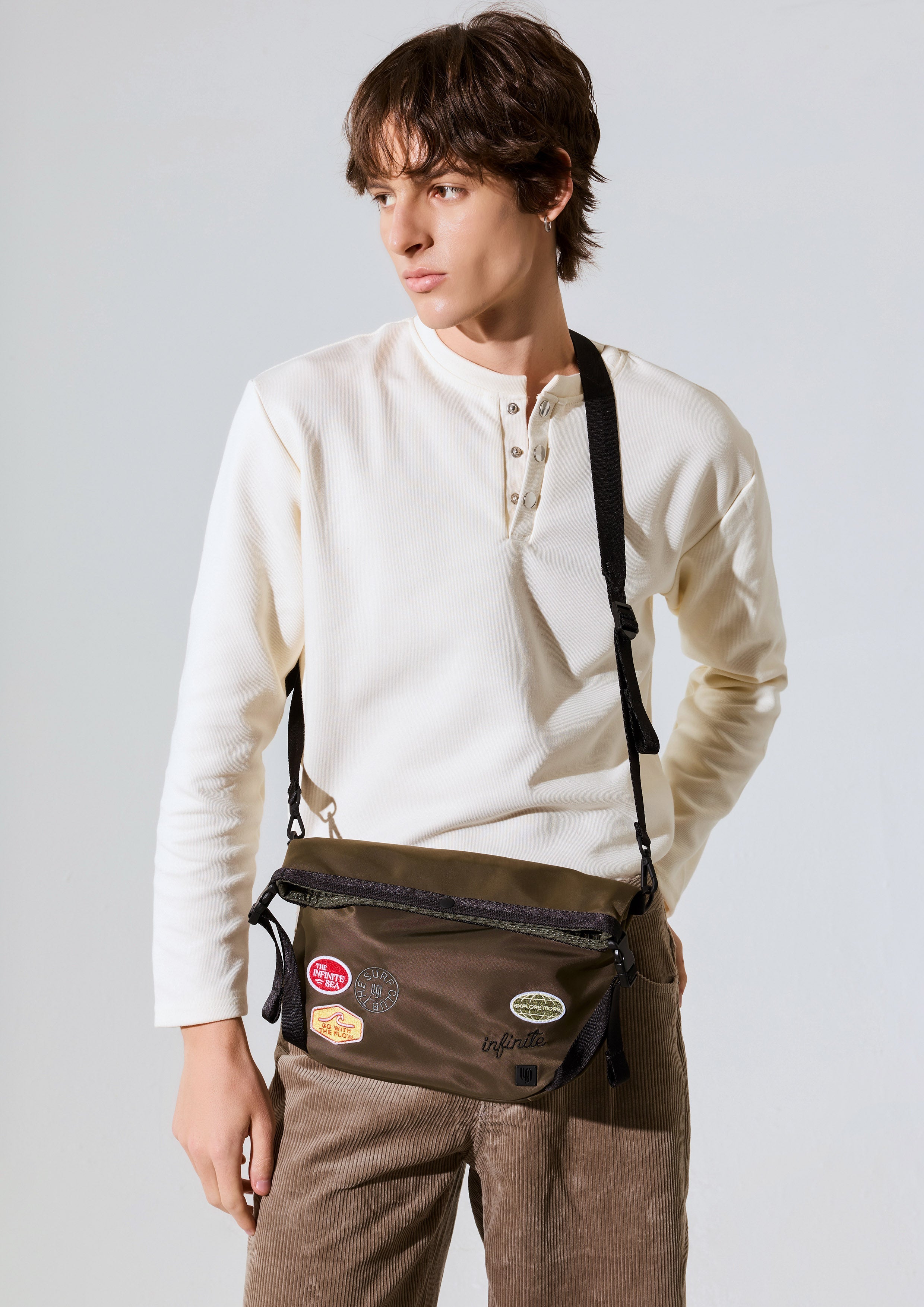 Breeze Infinite S Messenger Bag - Dark Green