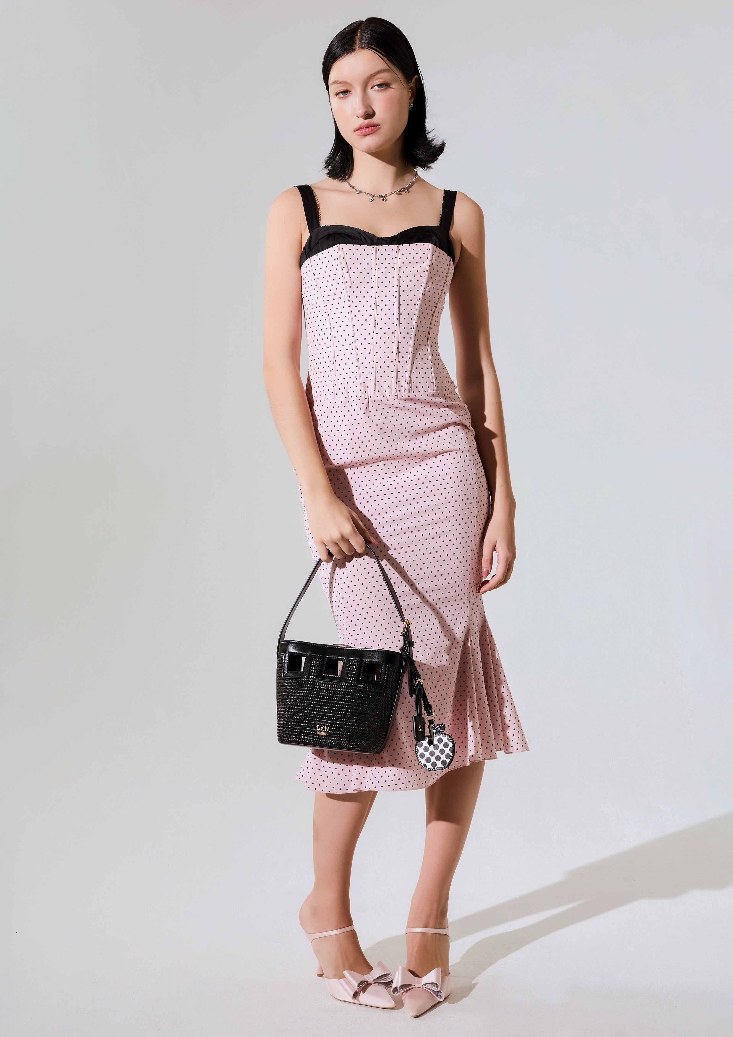 Jazzy Square  Bucket Bag - Black