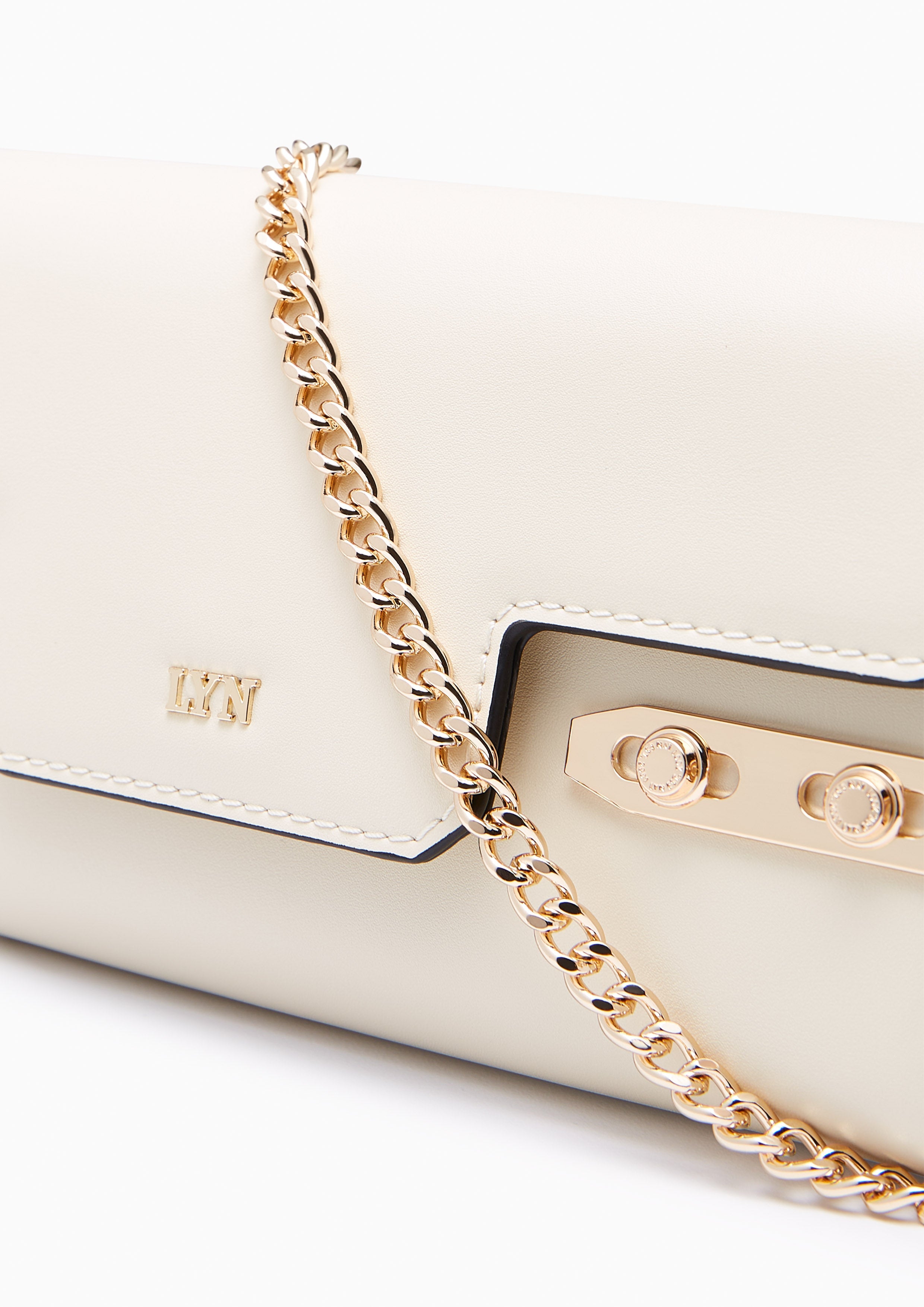 Fineness Revision Long Wallet On Chain - Ivory