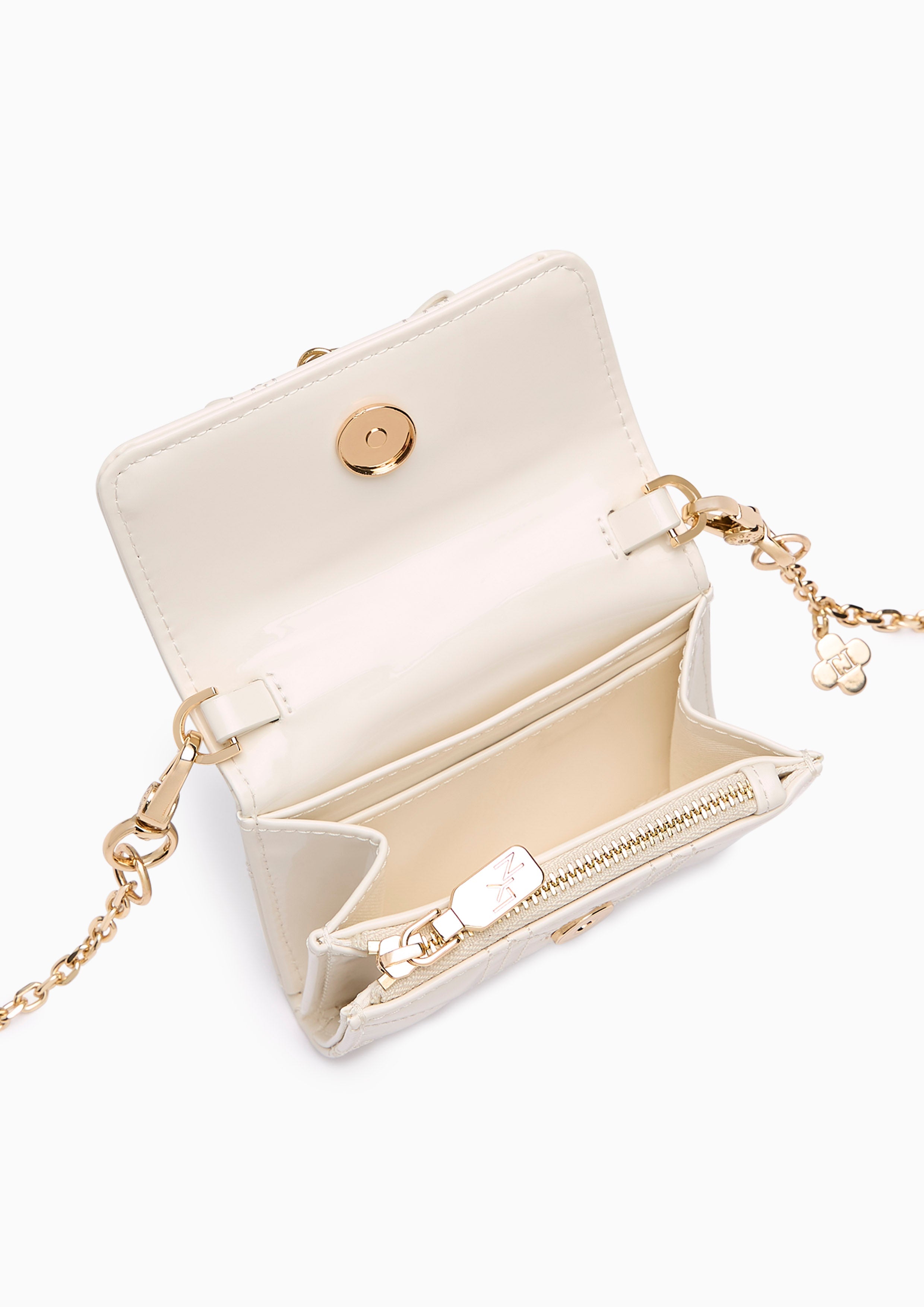 Baki Patent Short  Wallet On Chain - Ivory