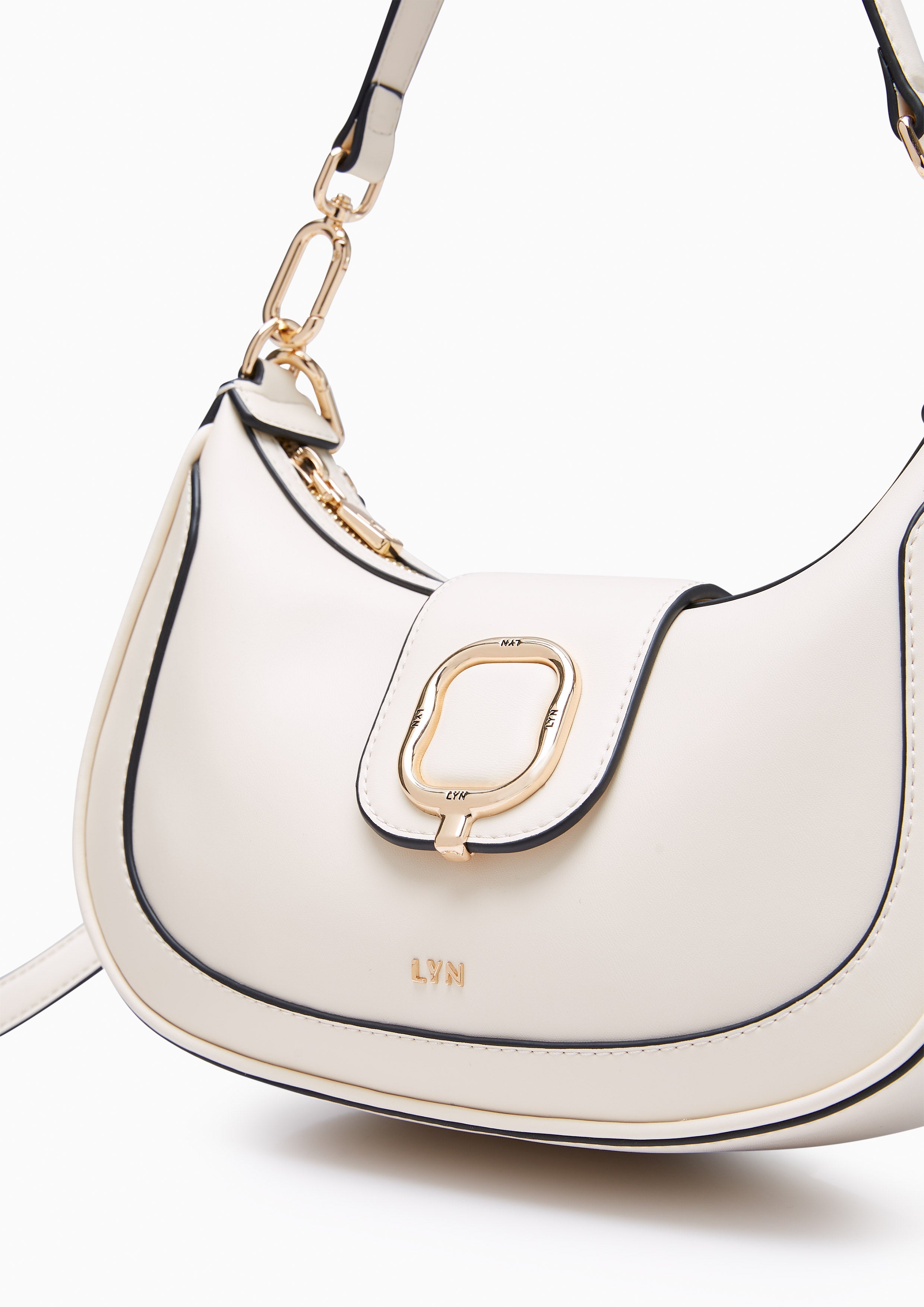 POLA M SHOULDER BAGS - LYN VN