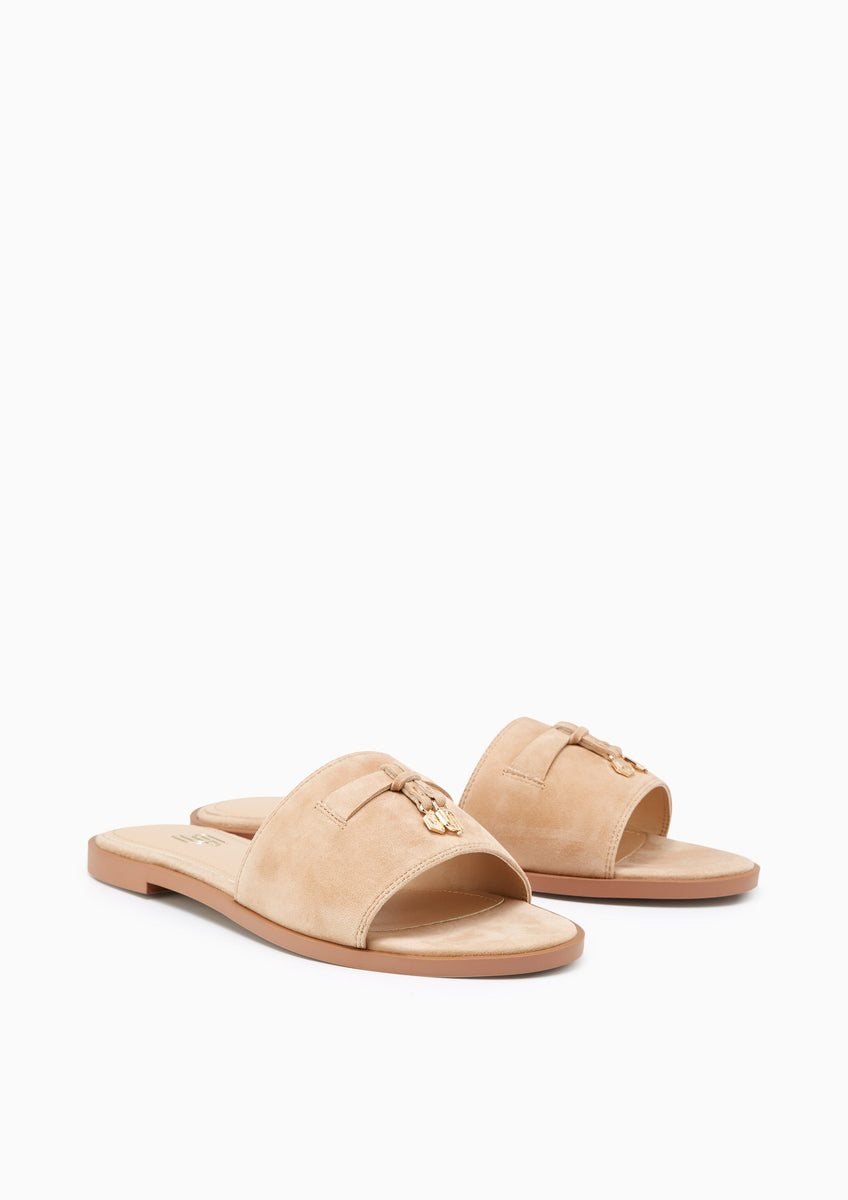 LYN INFINITE LUMI FLATS AND SANDALS – LYN VN