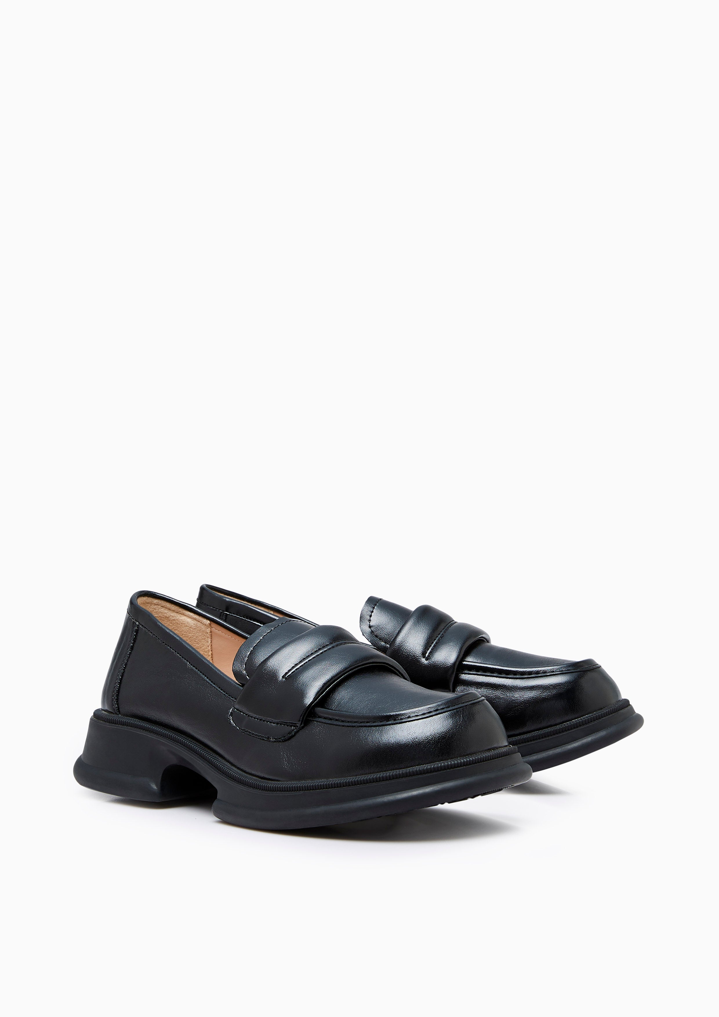 Bracing Loafers - Black