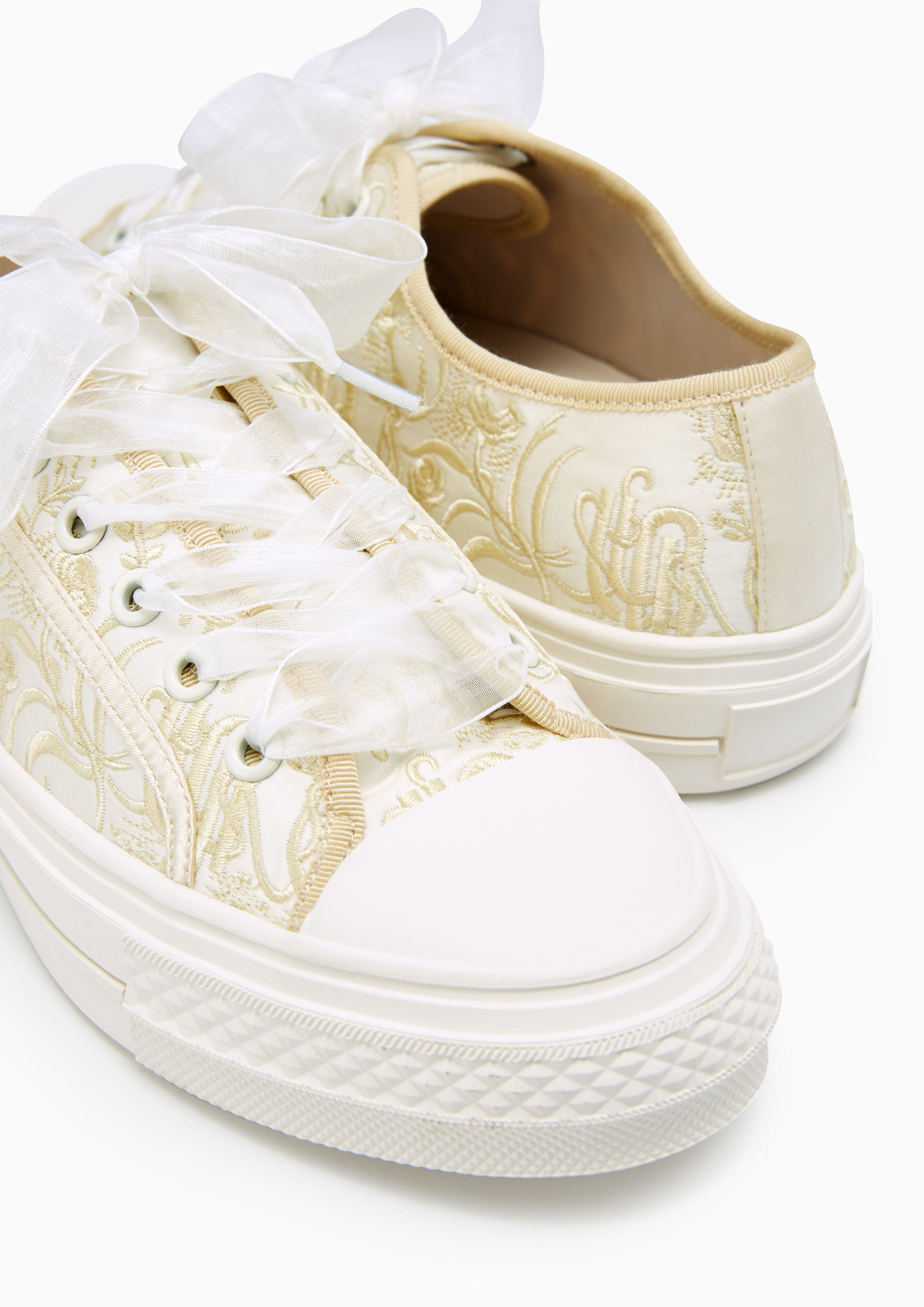 Lyn Infinite Maiden Sneakers - Ivory