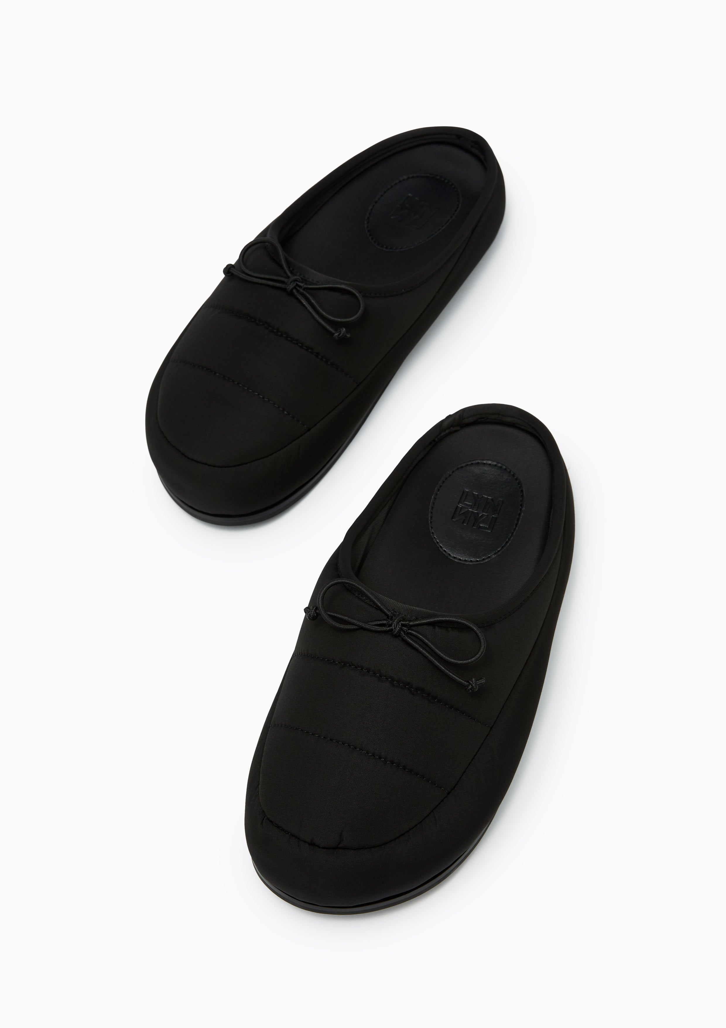 Kobe Flats And Sandals - Black