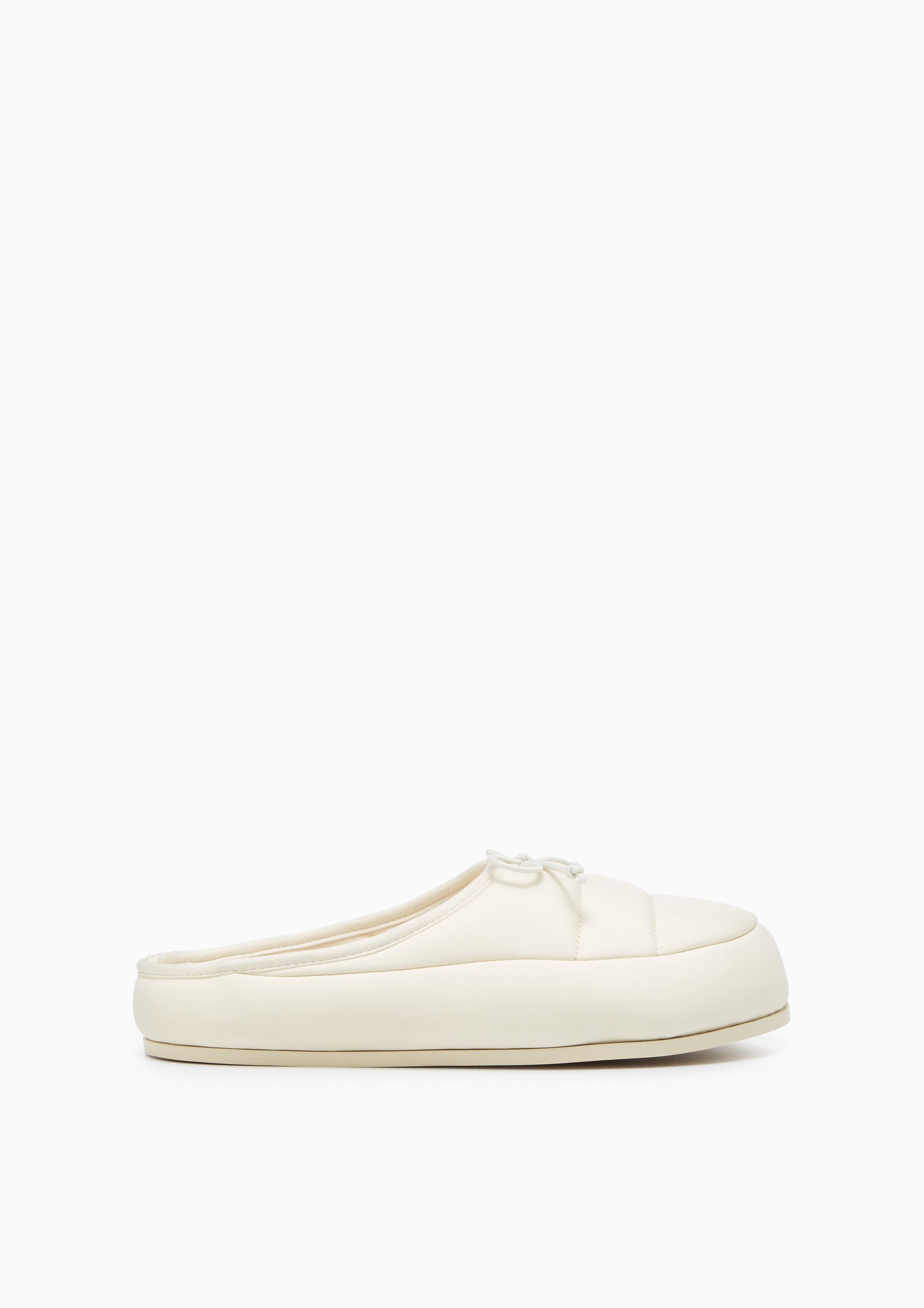 Kobe Flats And Sandals - Ivory