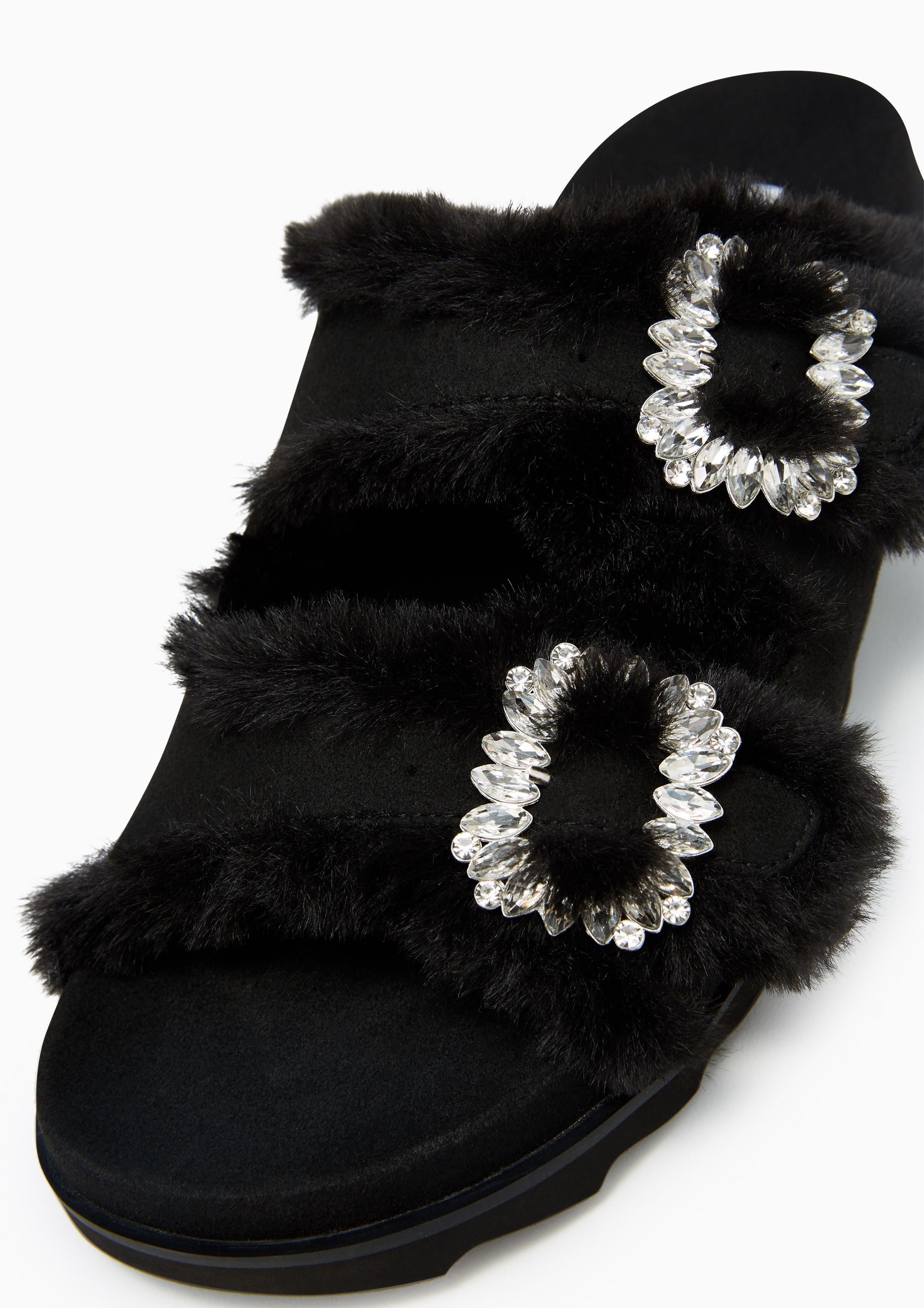 Veeni Furry Flats And Sandals - Black