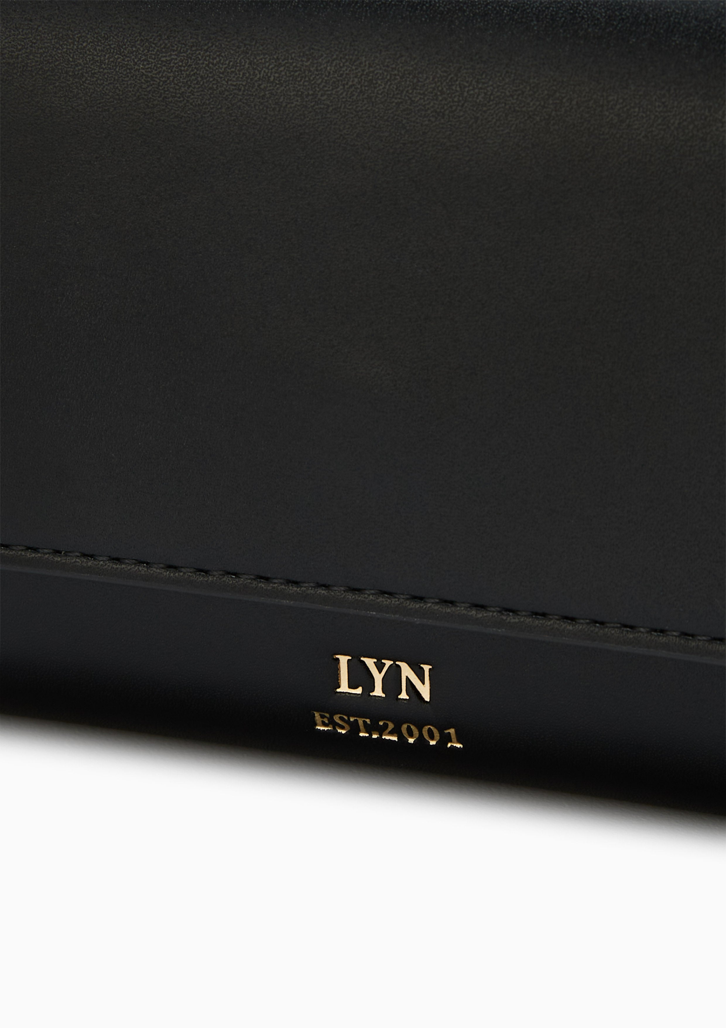 DIZZY SHORT WALLETS - LYN VN