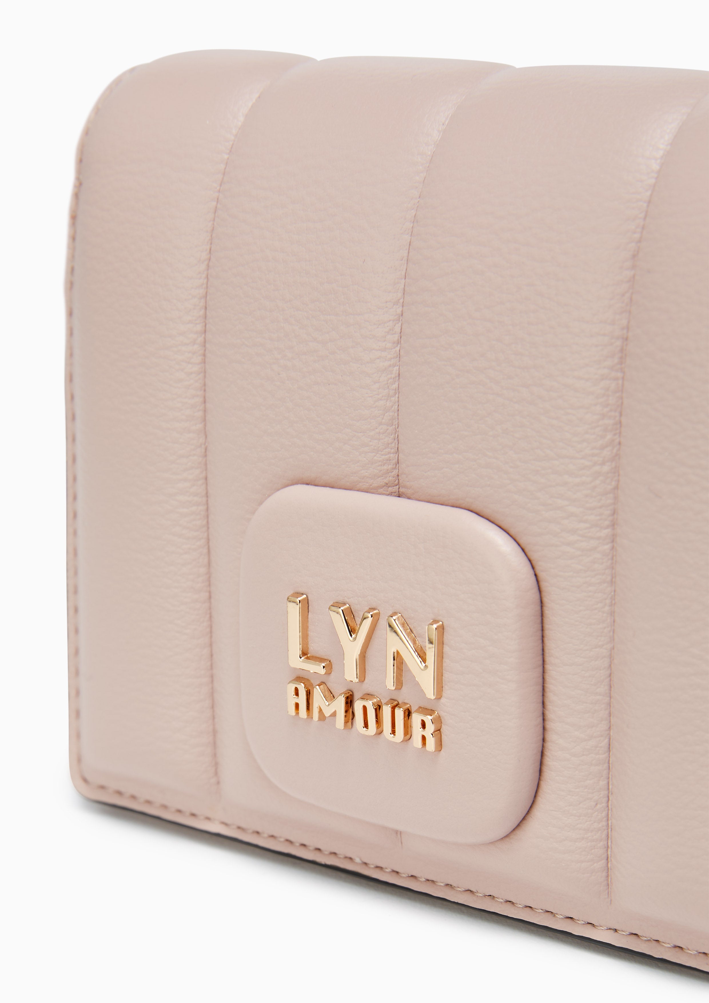 NEW PATTI SHORT WALLETS ON CHAIN - LYN VN