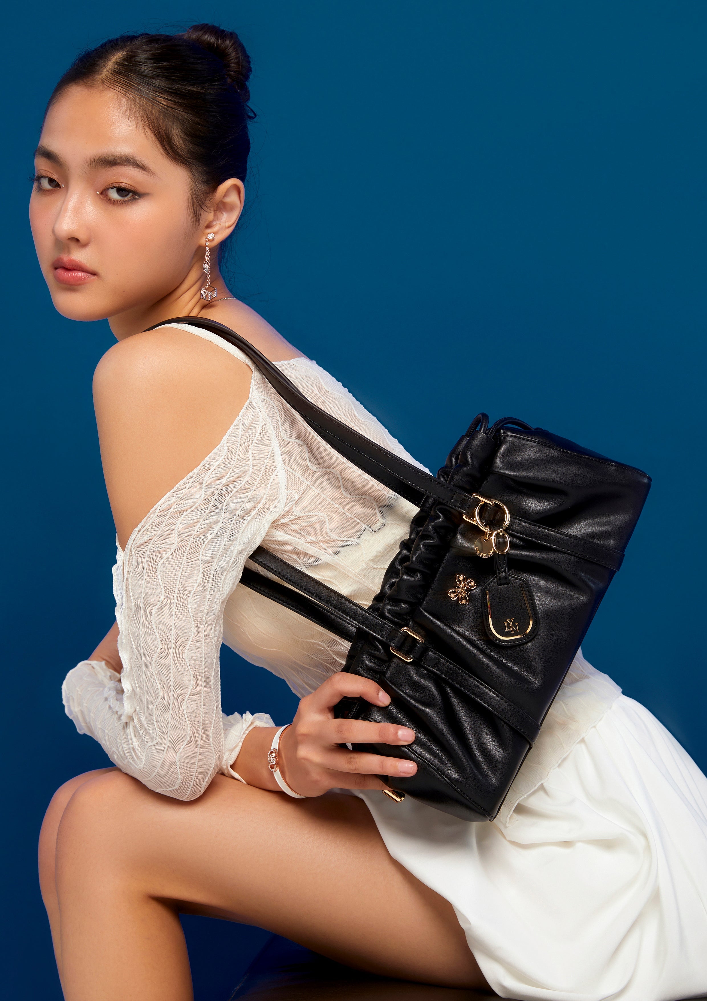 Floaty  Bag Shoulder Bag - Black