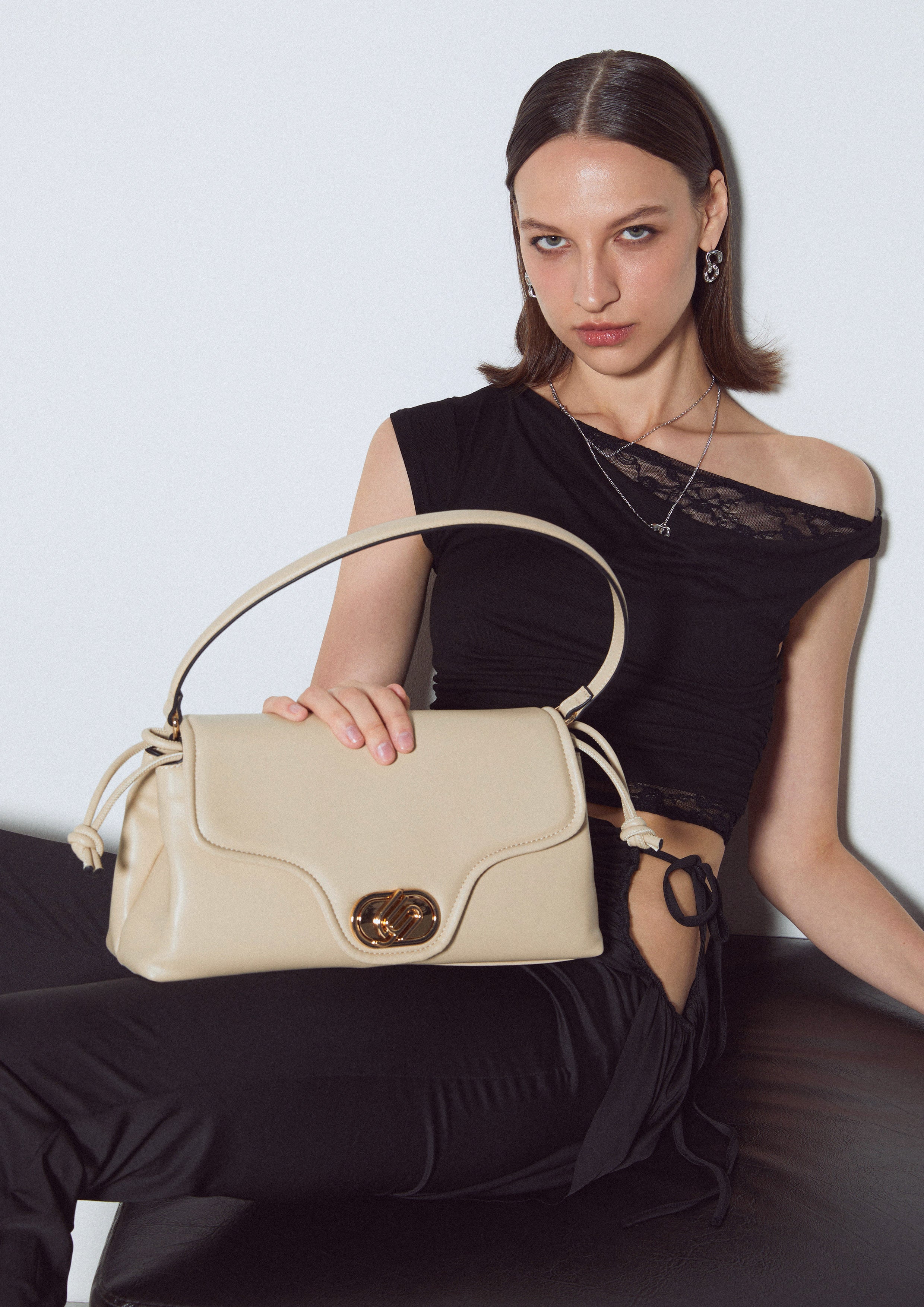 Nyxia Infinite Puffy Crossbody Bag - Beige