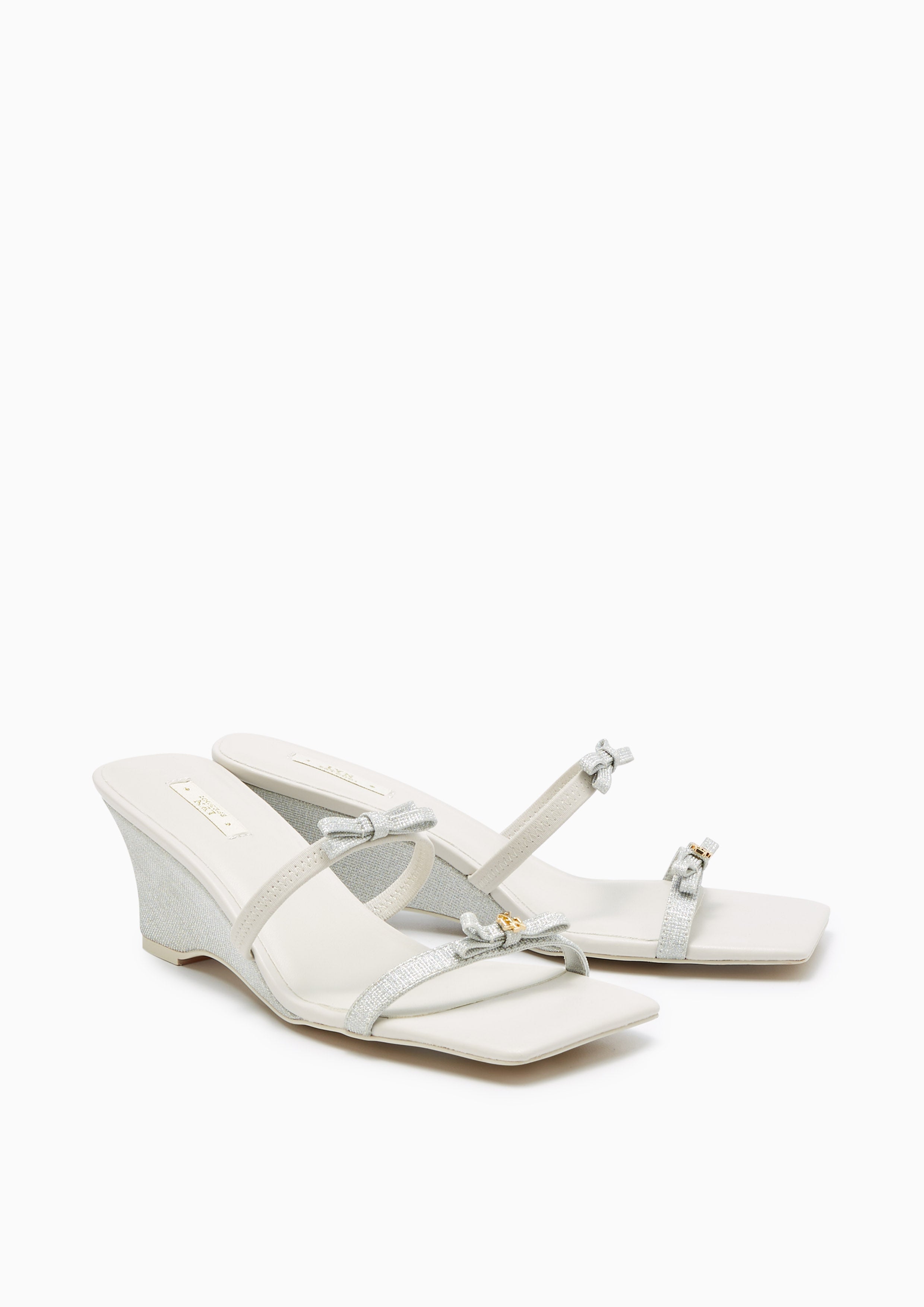 Lemony Flats And Sandals - Silver