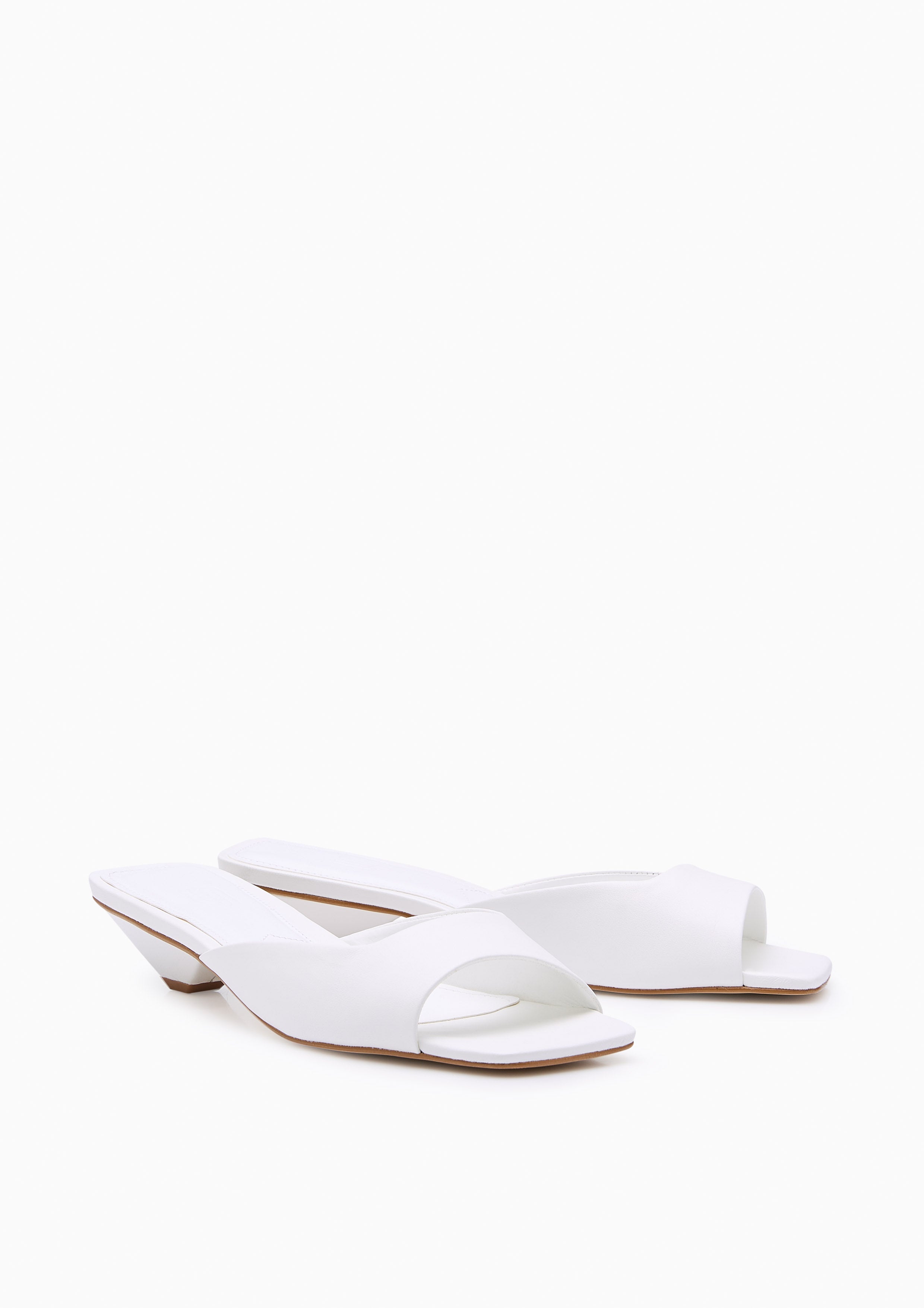 Claudia Flats And Sandals - White