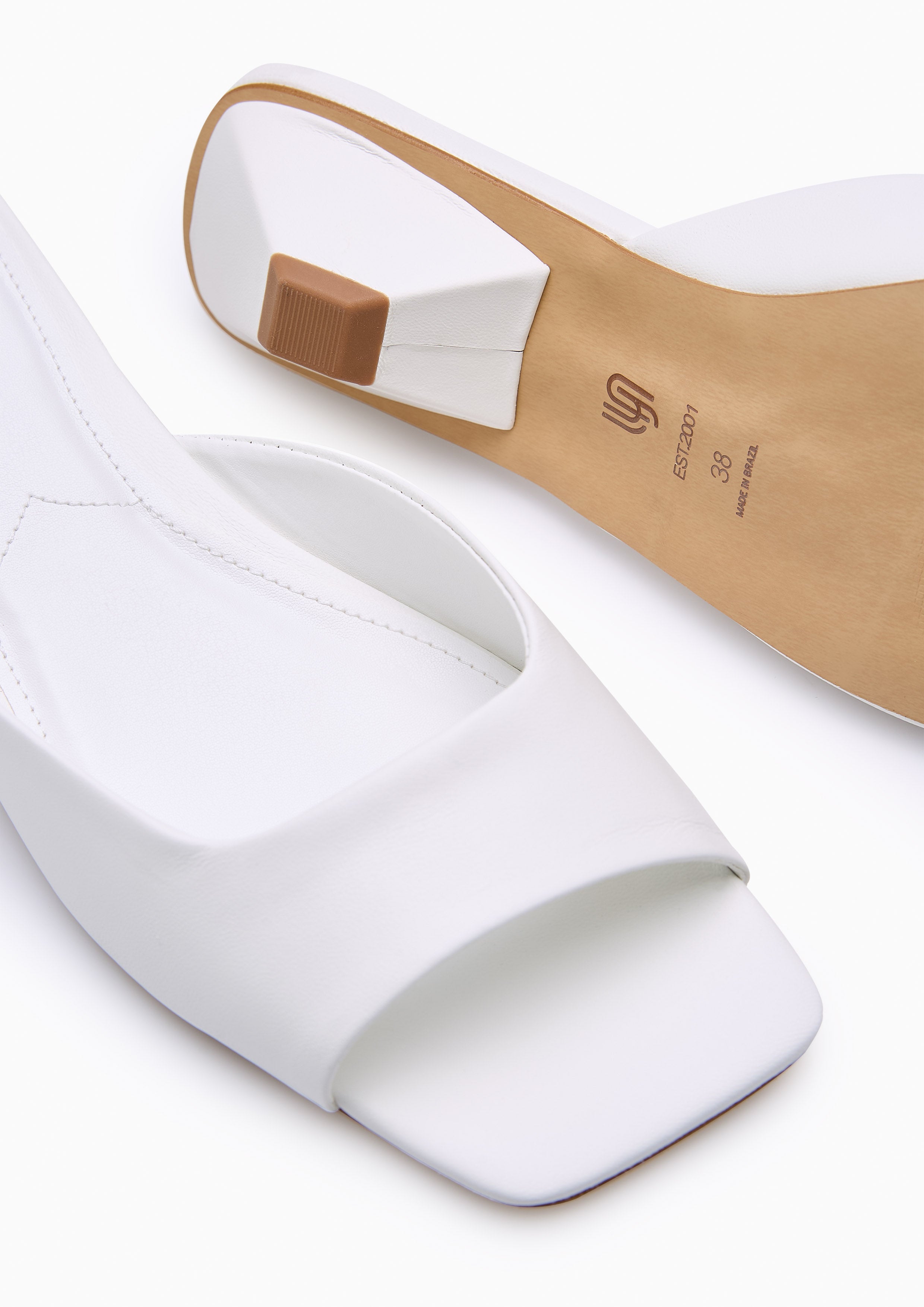 Claudia Flats And Sandals - White