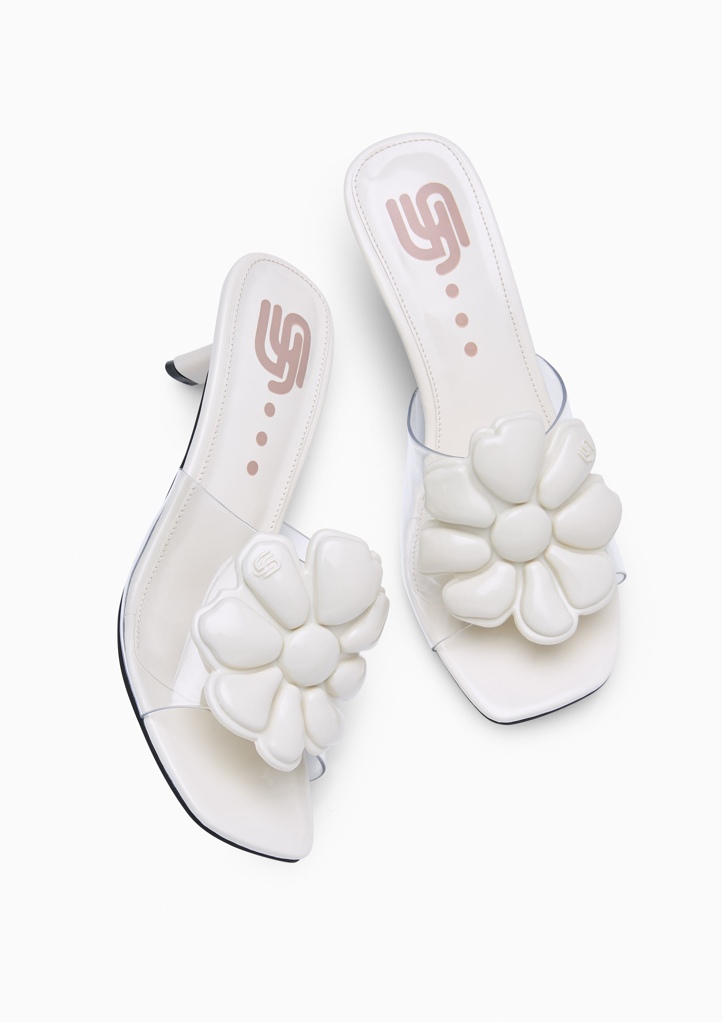 Jasmine Jelly Flats And Sandals - Ivory