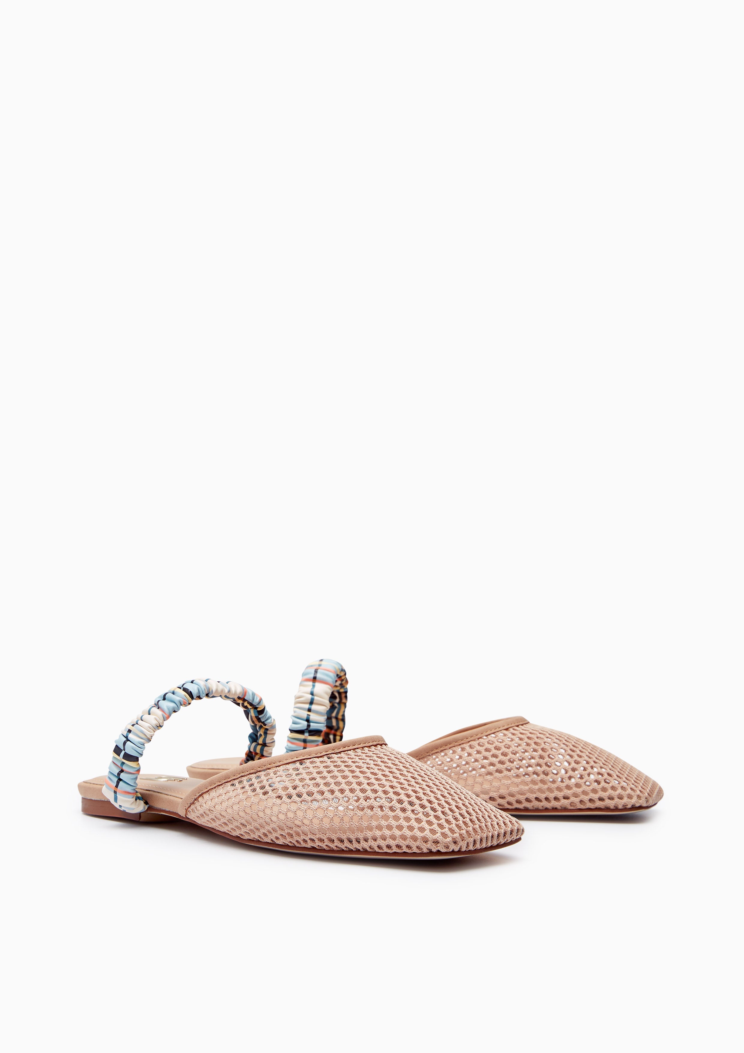 Vela Infinite Flats And Sandals - Beige