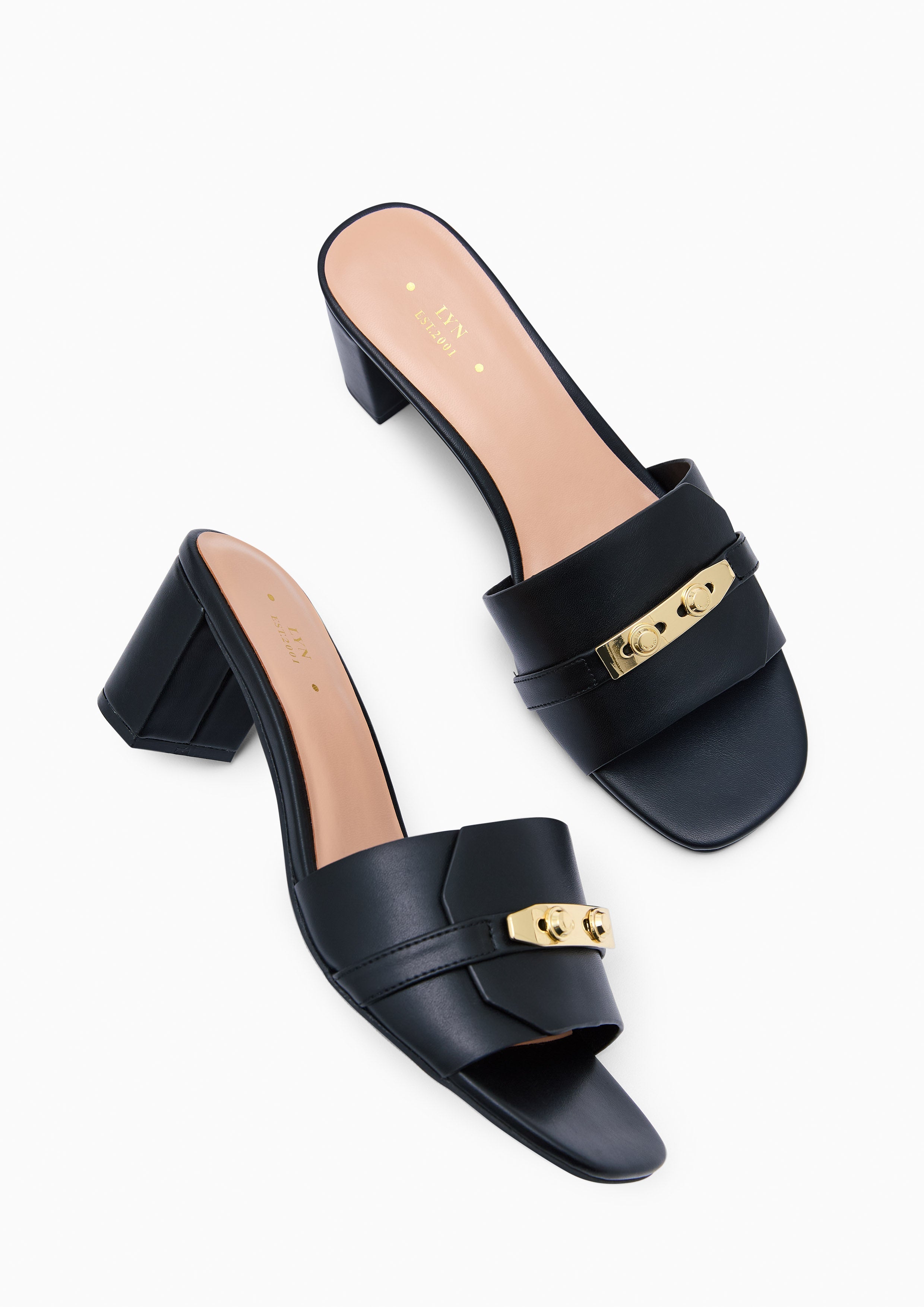 Master Mid Heels - Black