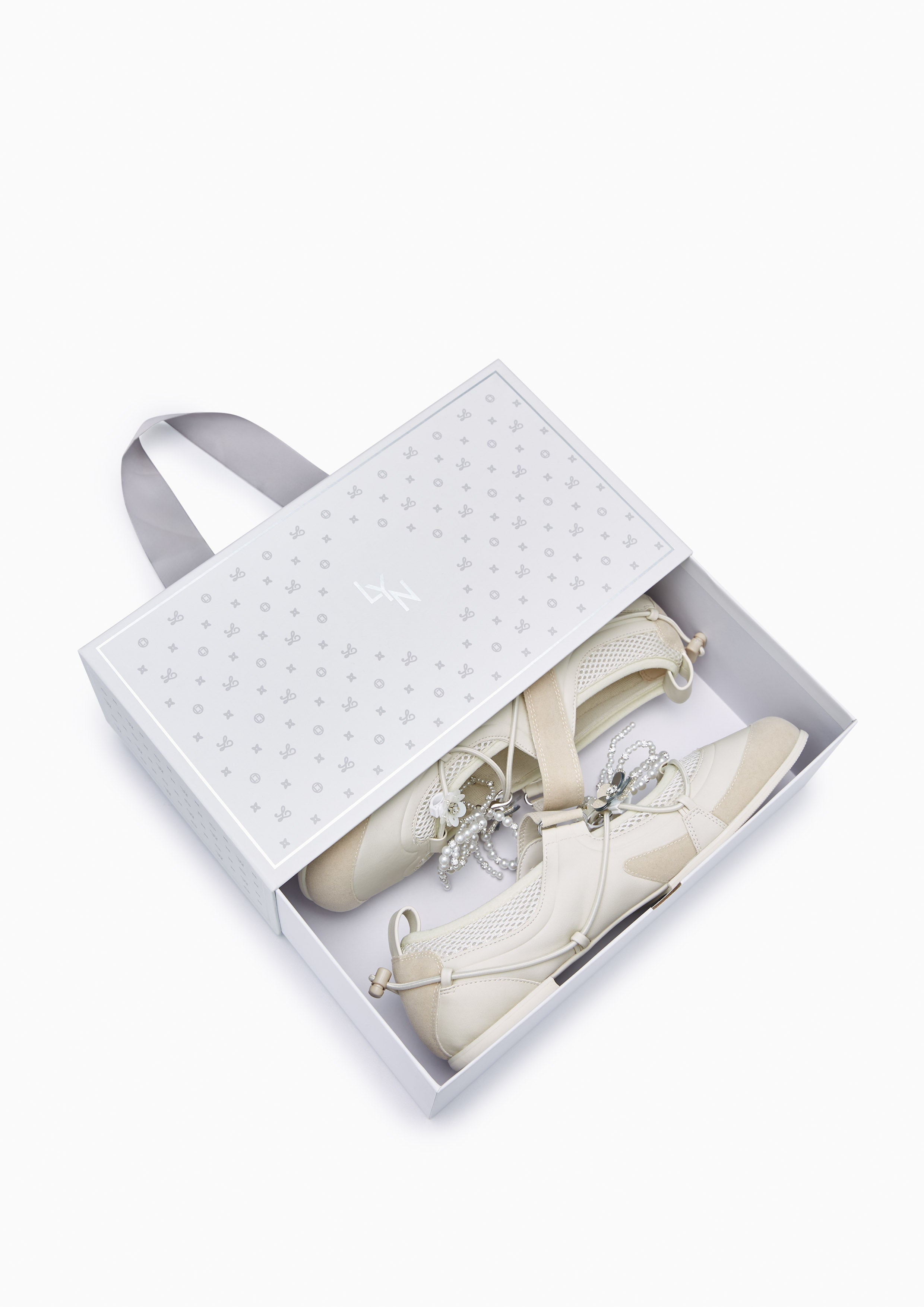 Teddi Sneakers - White