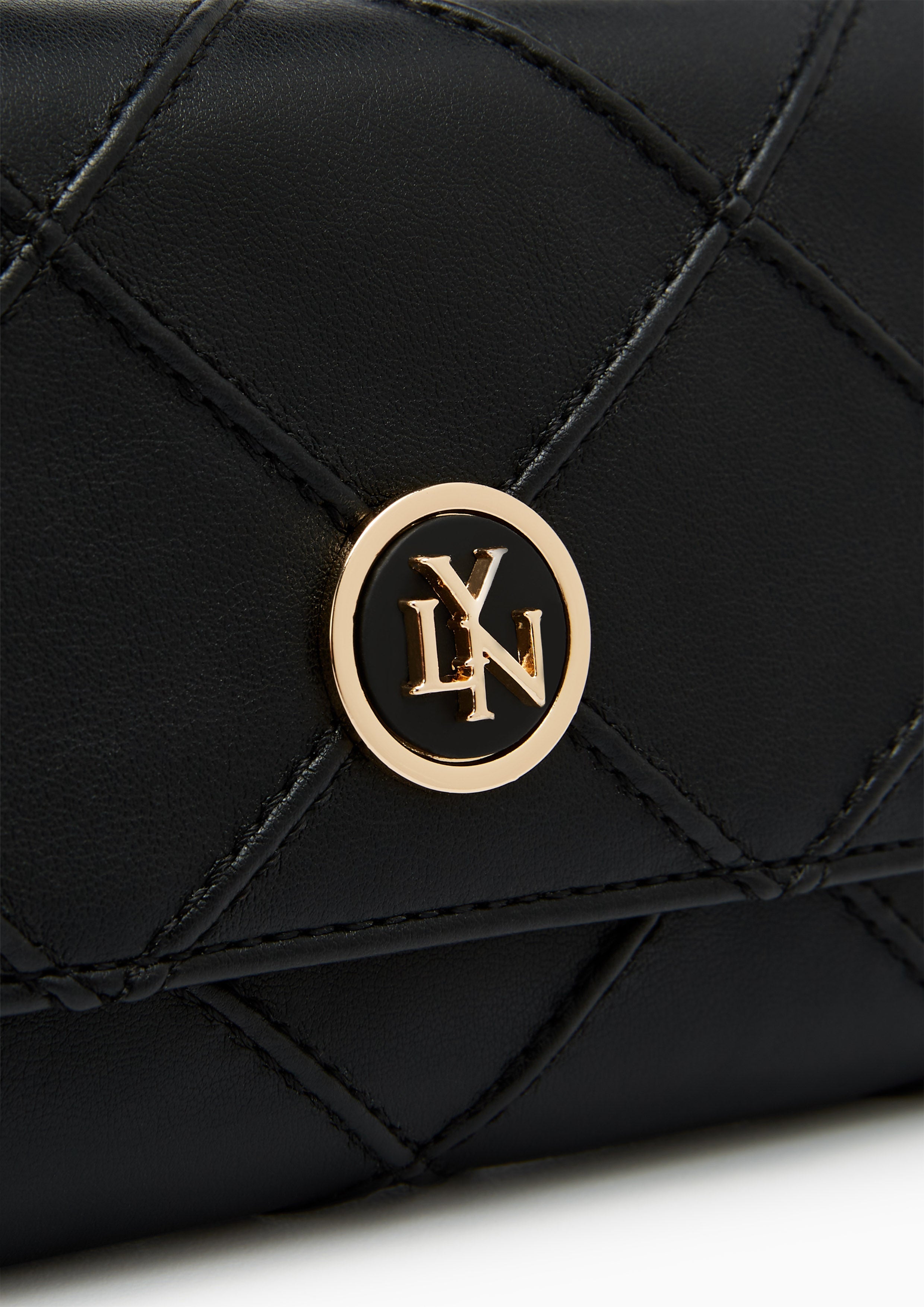 Jaylen Short Wallet - Black