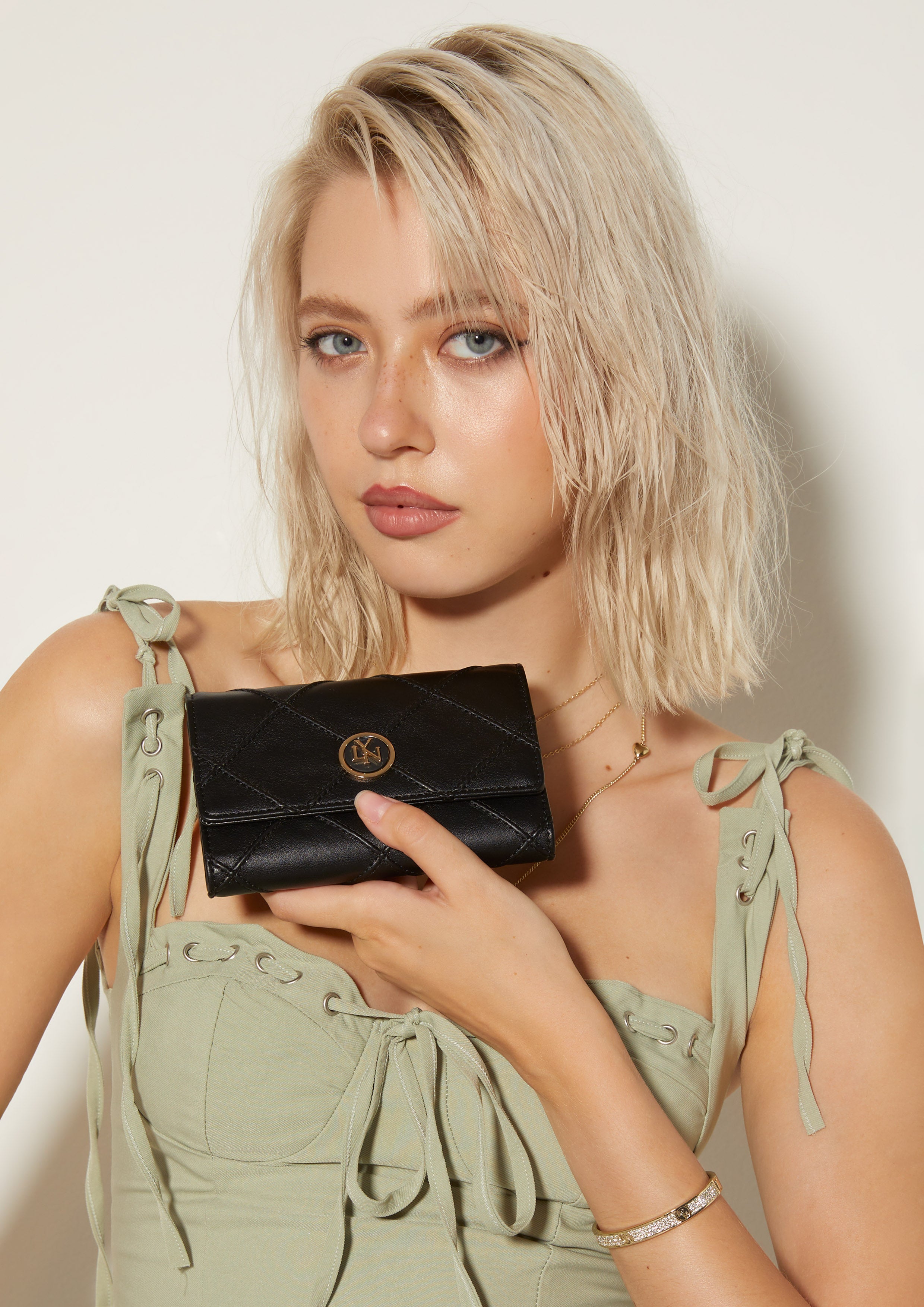 Jaylen Short Wallet - Black